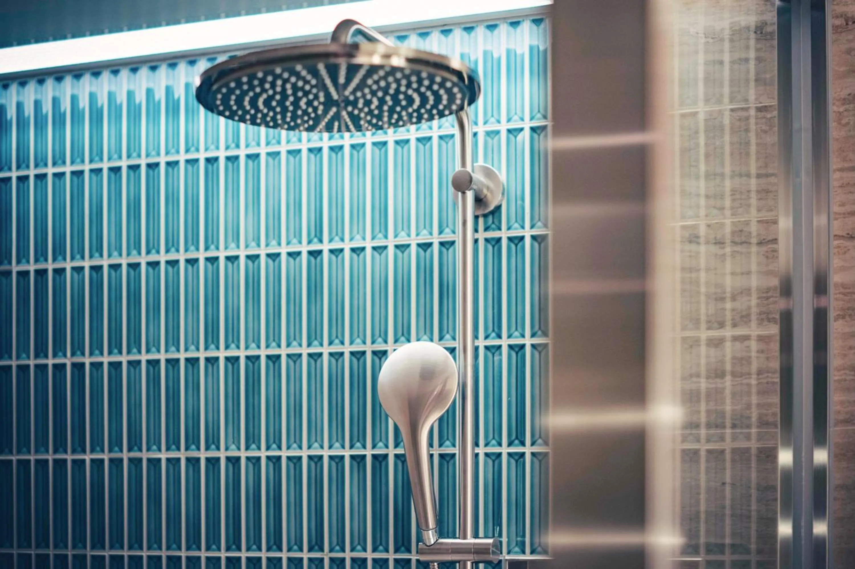 Shower in THE AOYAMA GRAND HOTEL