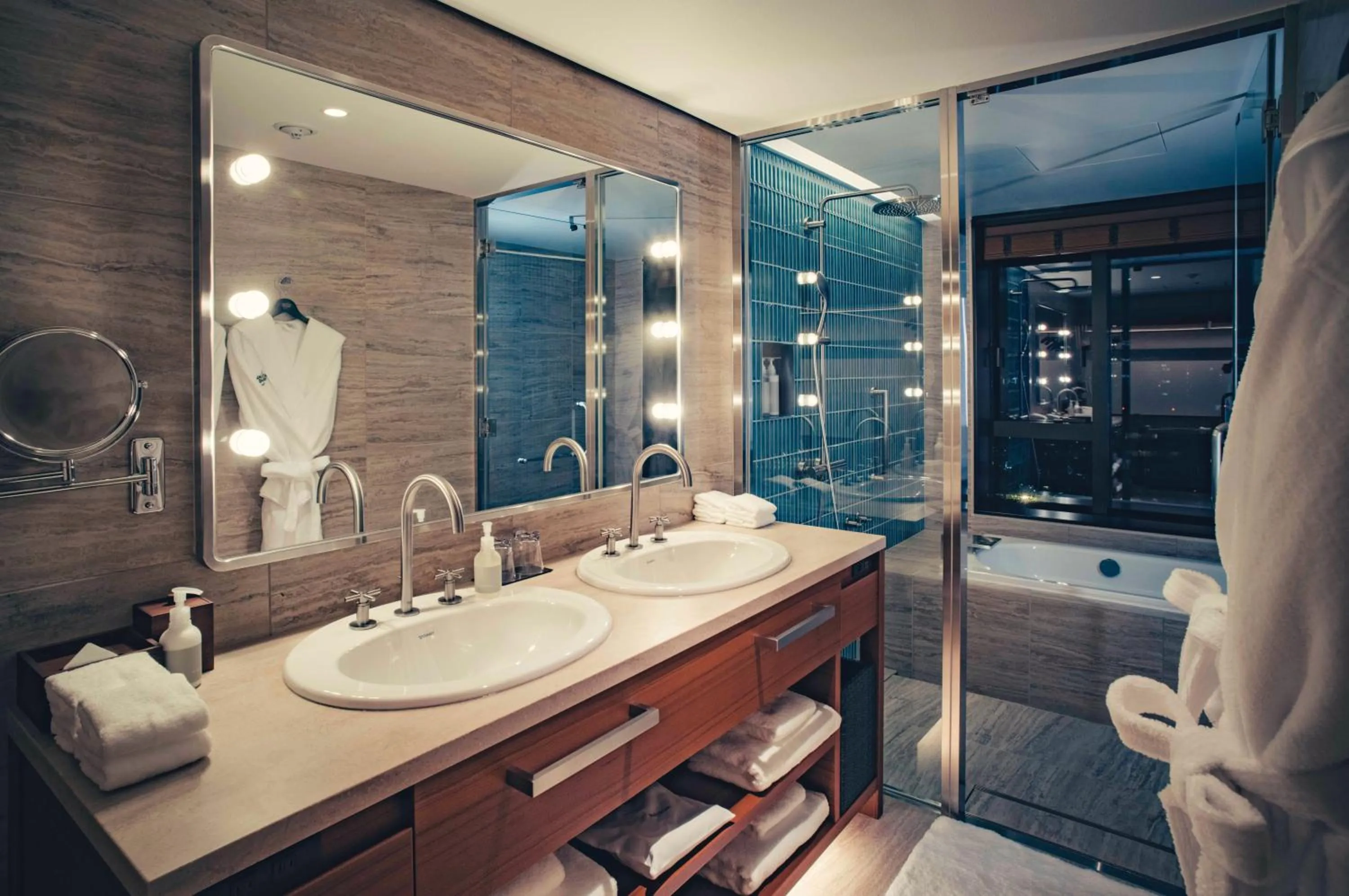 Bathroom in THE AOYAMA GRAND HOTEL