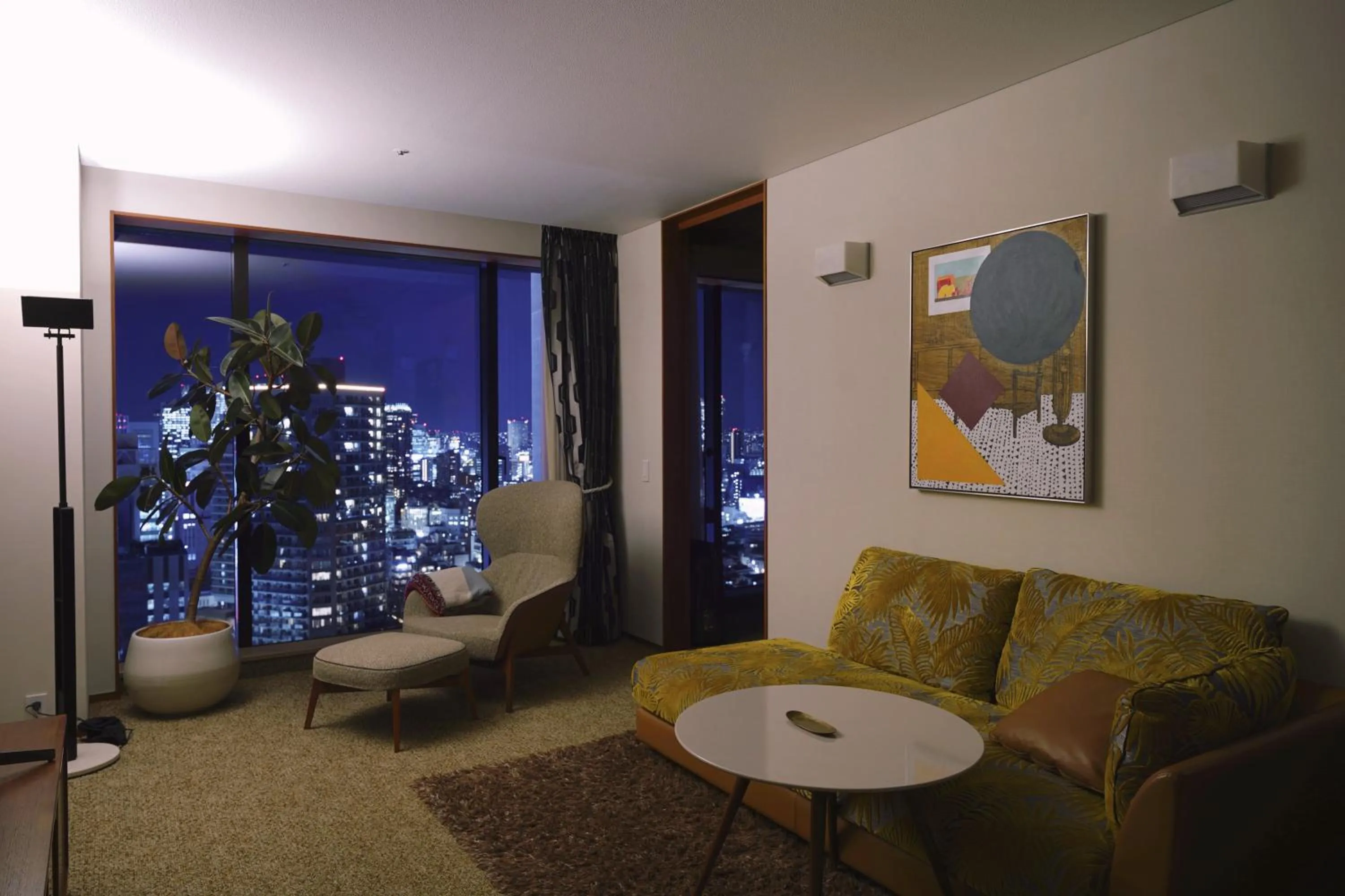 Living room in THE AOYAMA GRAND HOTEL