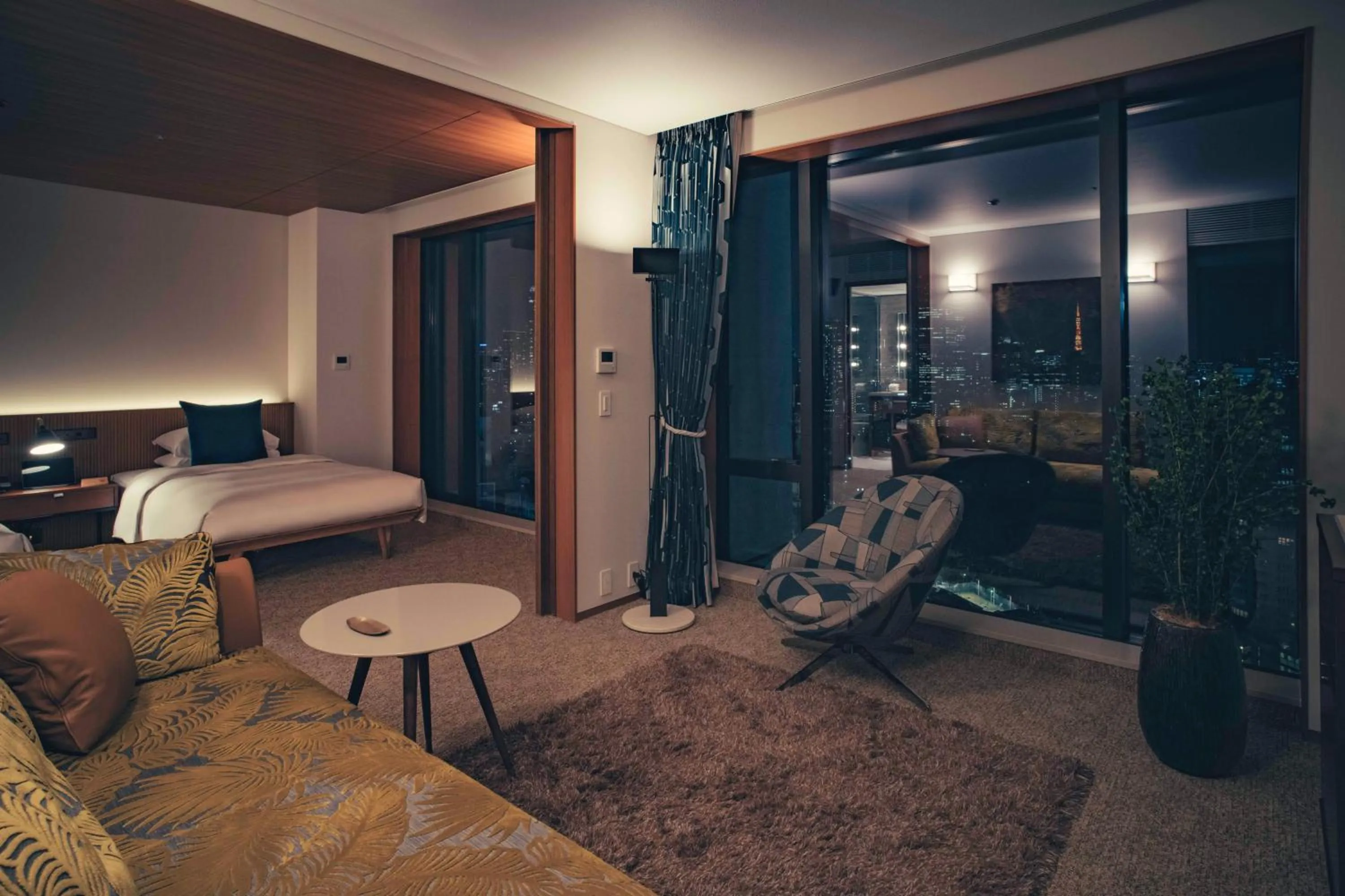 Bed in THE AOYAMA GRAND HOTEL