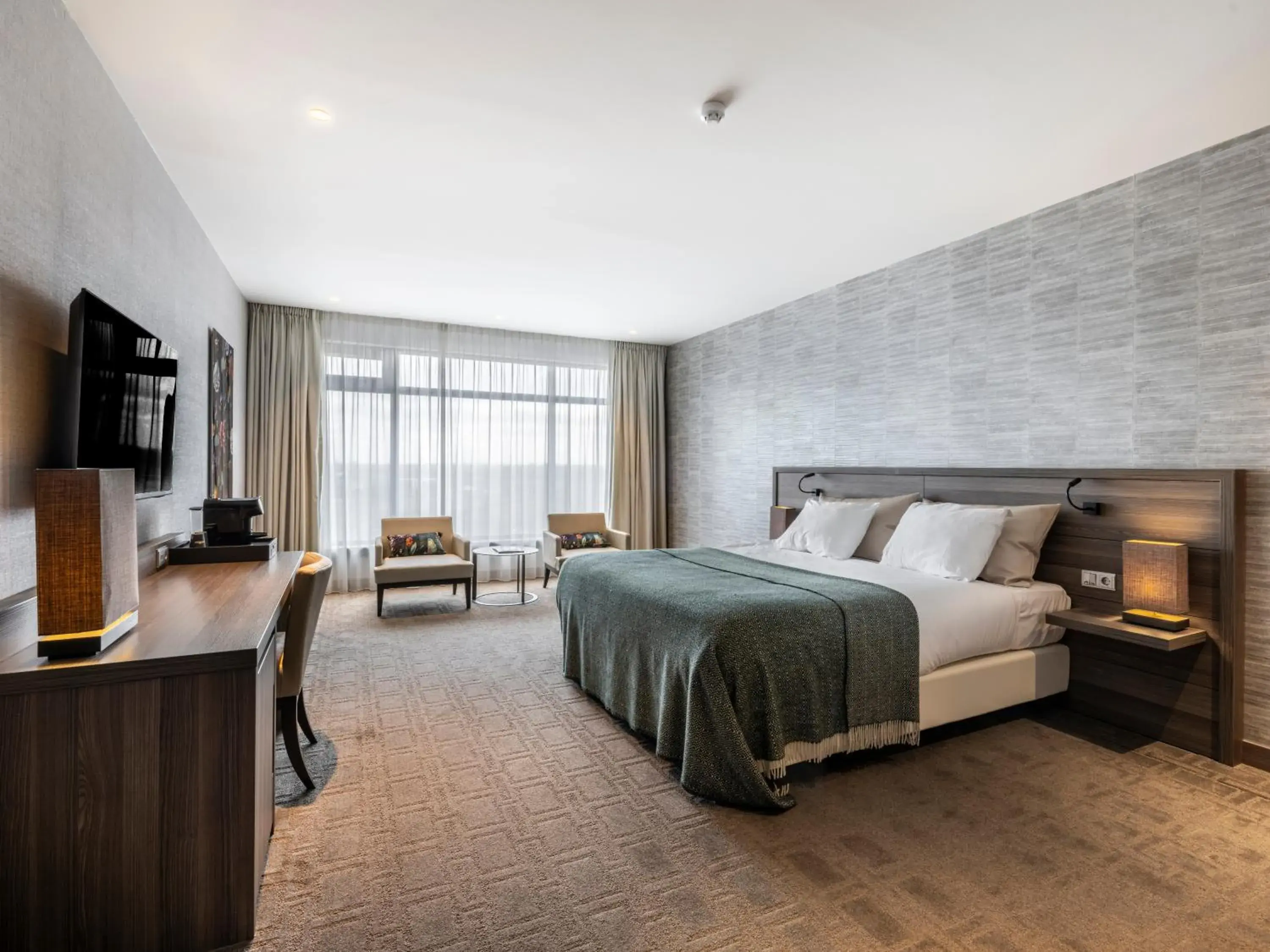 Superior King Room in Van Der Valk Hotel Zwolle Superior King Room in Van Der Valk Hotel Zwolle