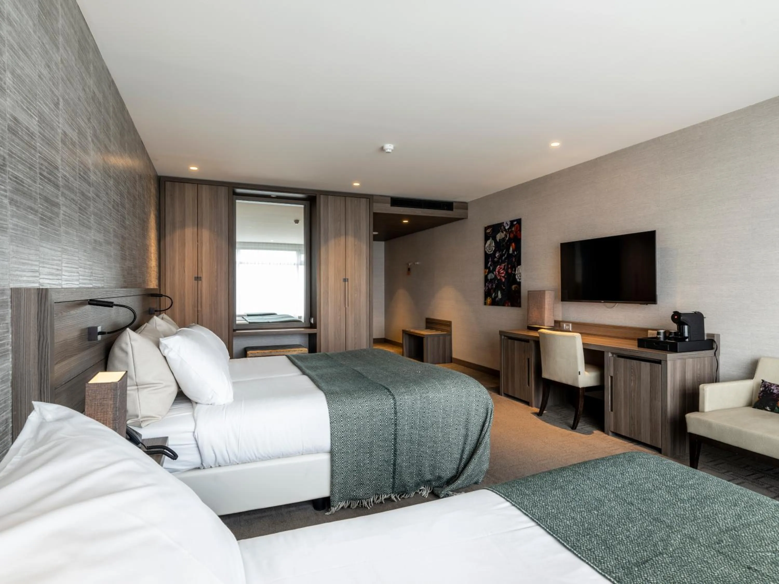 Photo of the whole room, Bed in Van Der Valk Hotel Zwolle