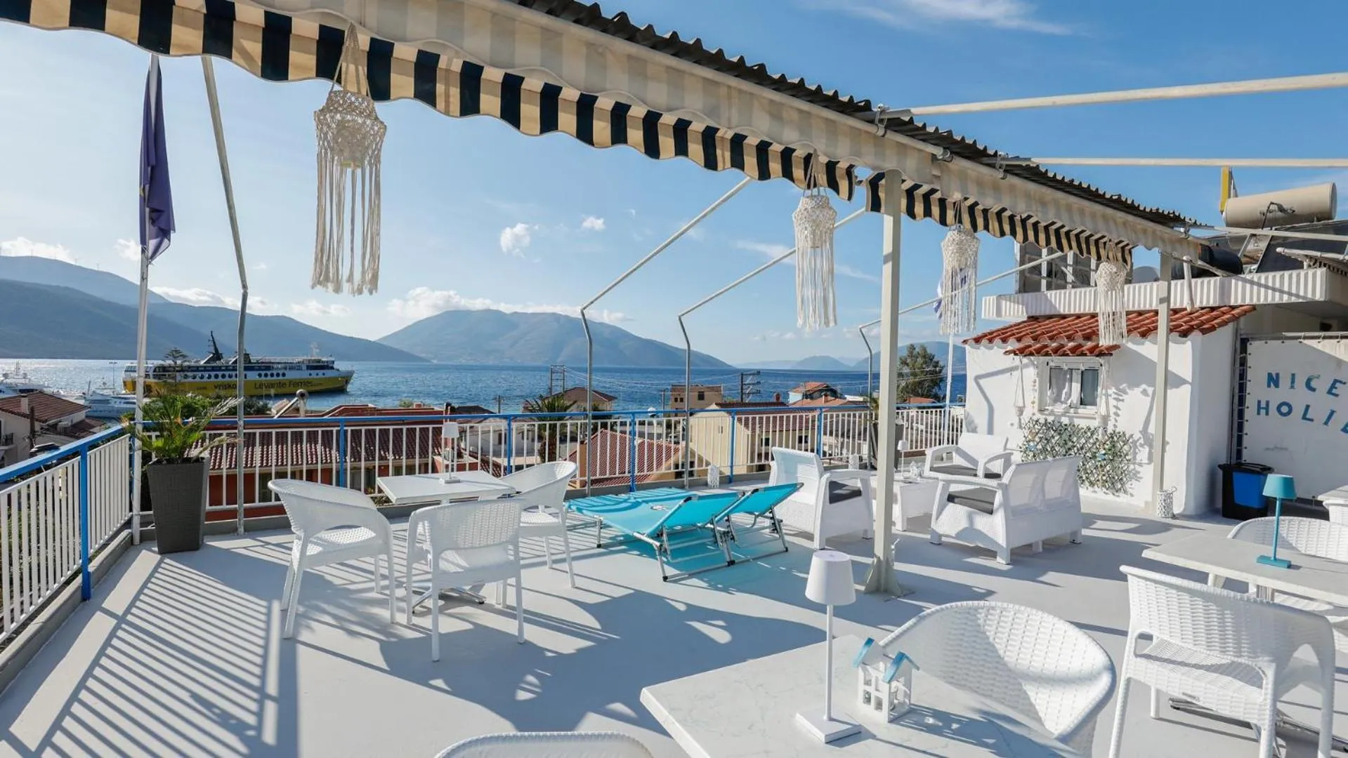 Melissani hotel