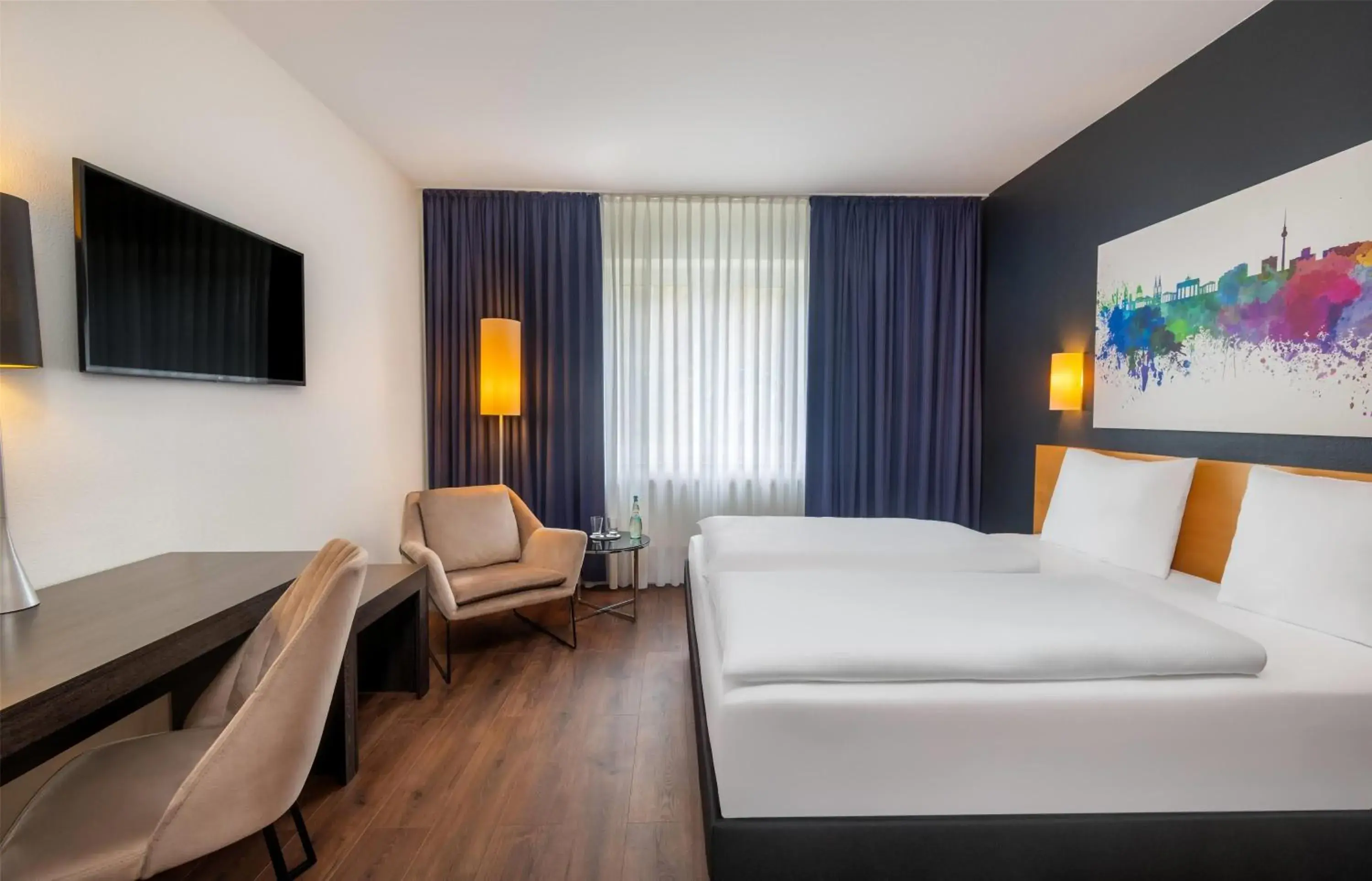 Photo of the whole room, Bed in Wyndham Garden Potsdam Photo of the whole room, Bed in Wyndham Garden Potsdam