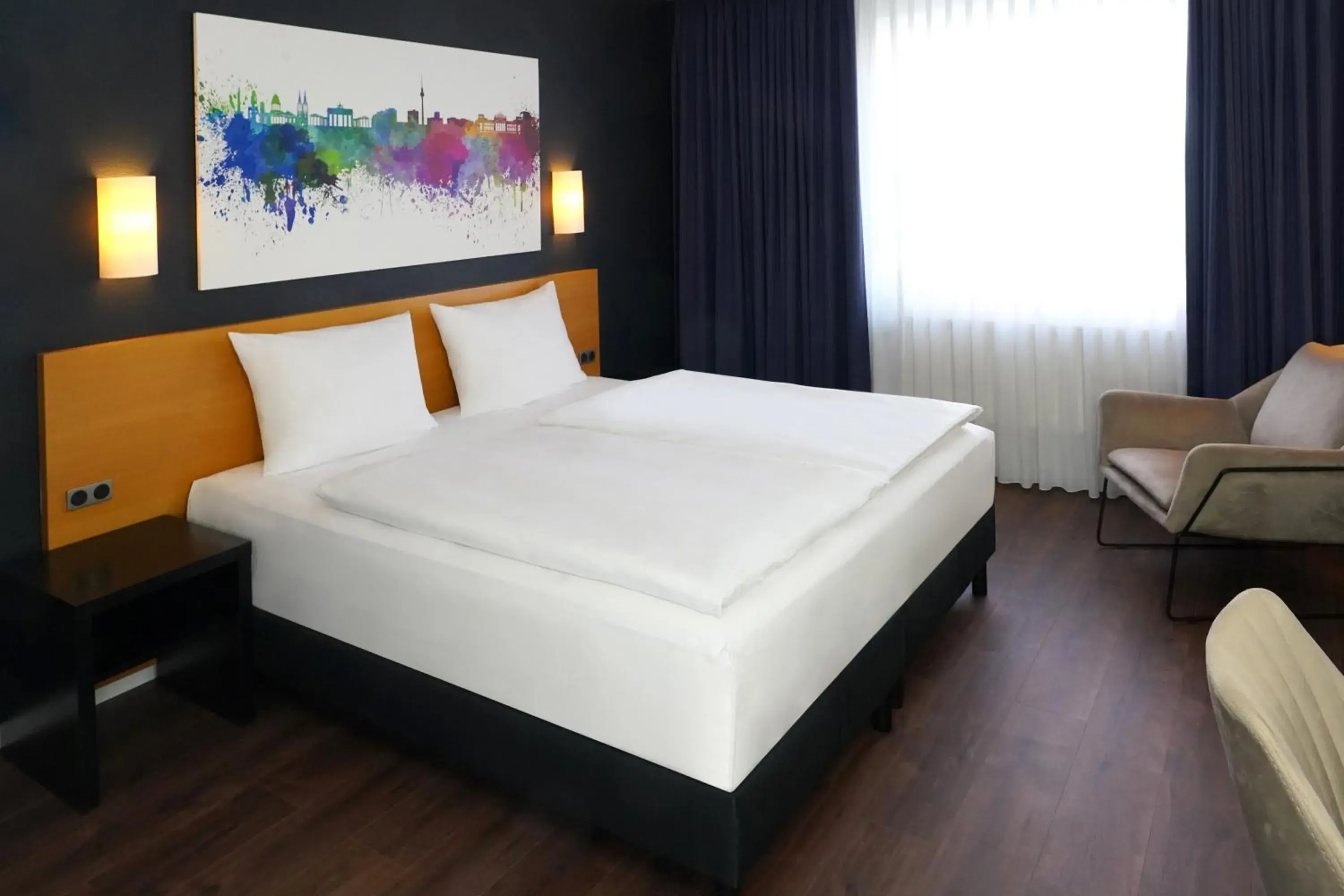 Photo of the whole room, Bed in Wyndham Garden Potsdam Photo of the whole room, Bed in Wyndham Garden Potsdam