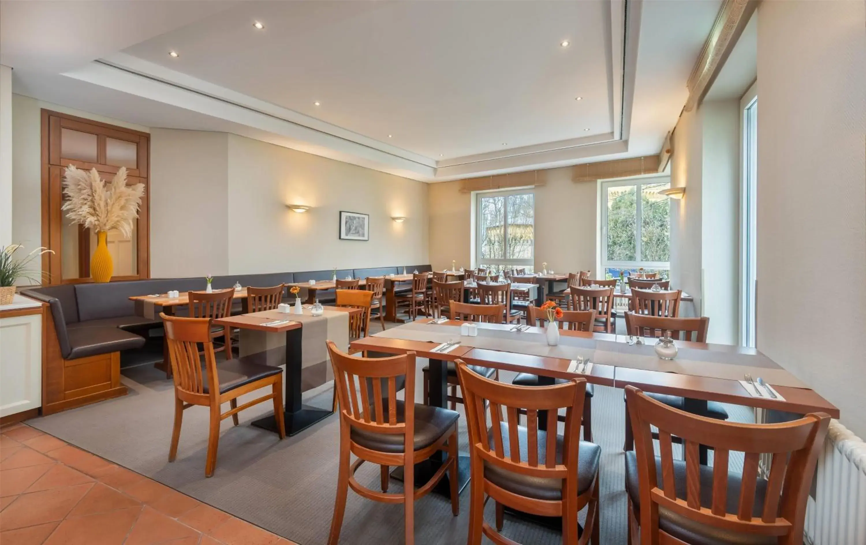 Restaurant/places to eat in Wyndham Garden Potsdam Restaurant/places to eat in Wyndham Garden Potsdam