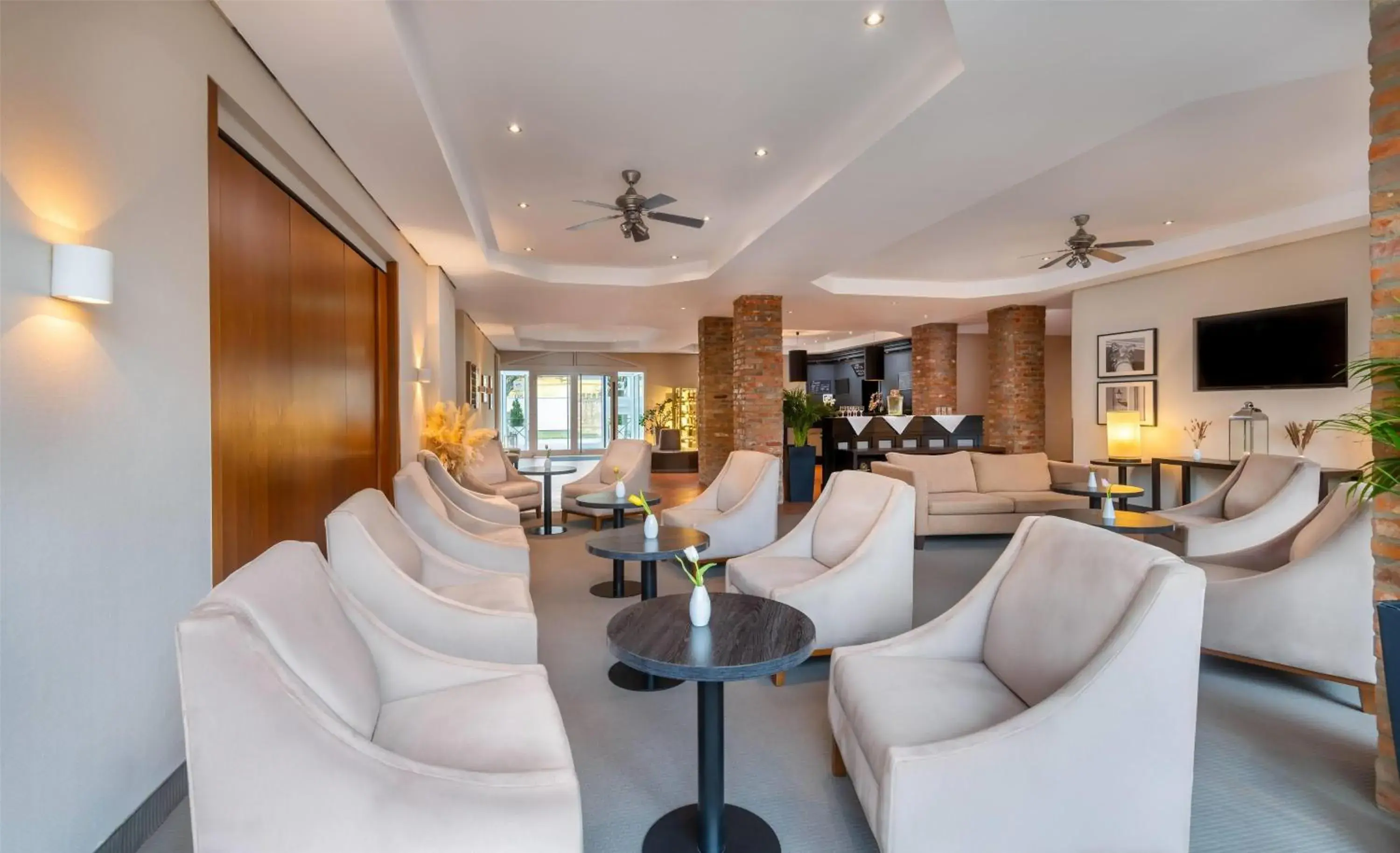 Lobby or reception in Wyndham Garden Potsdam Lobby or reception in Wyndham Garden Potsdam