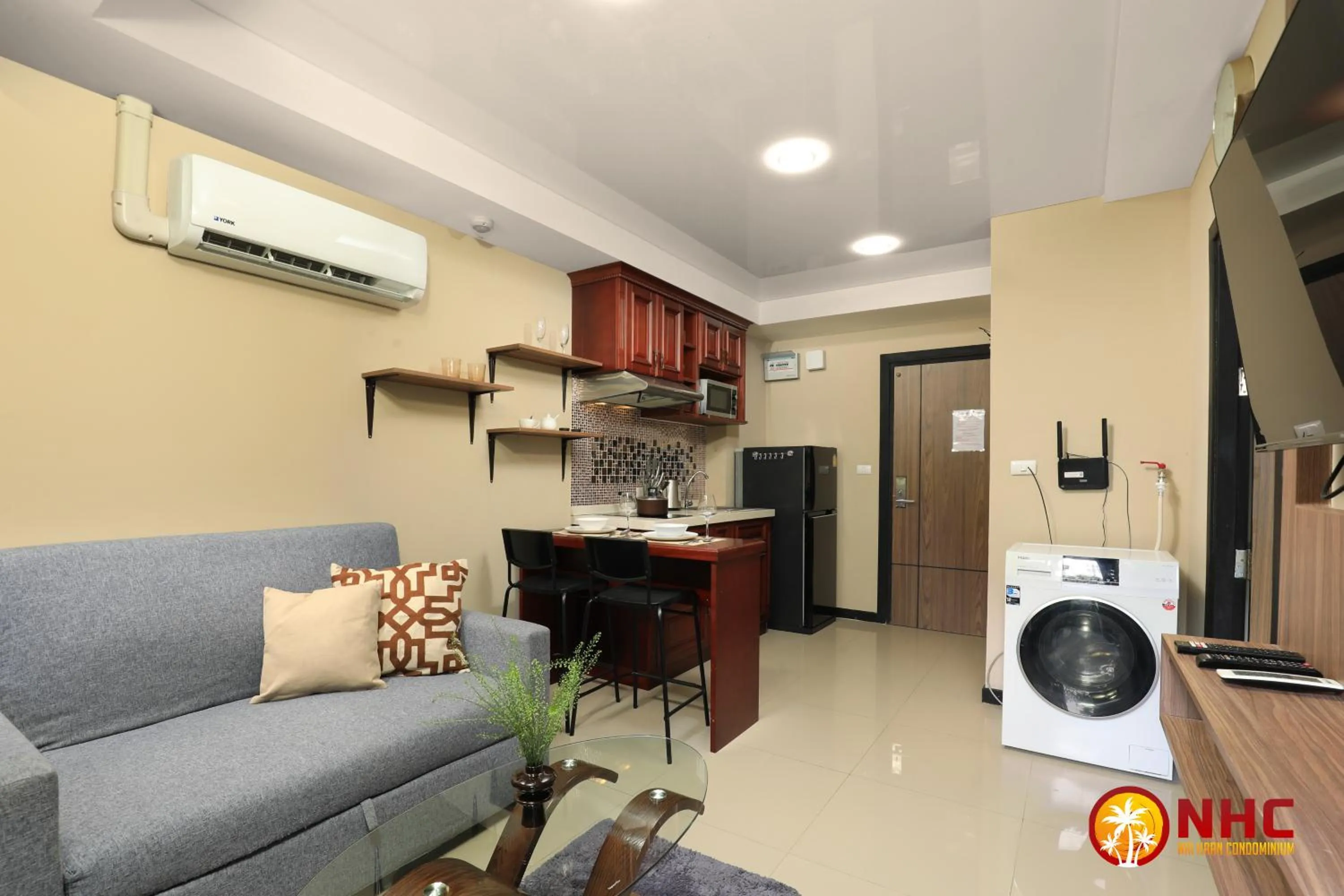 Kitchen or kitchenette in Nai Harn Condominium
