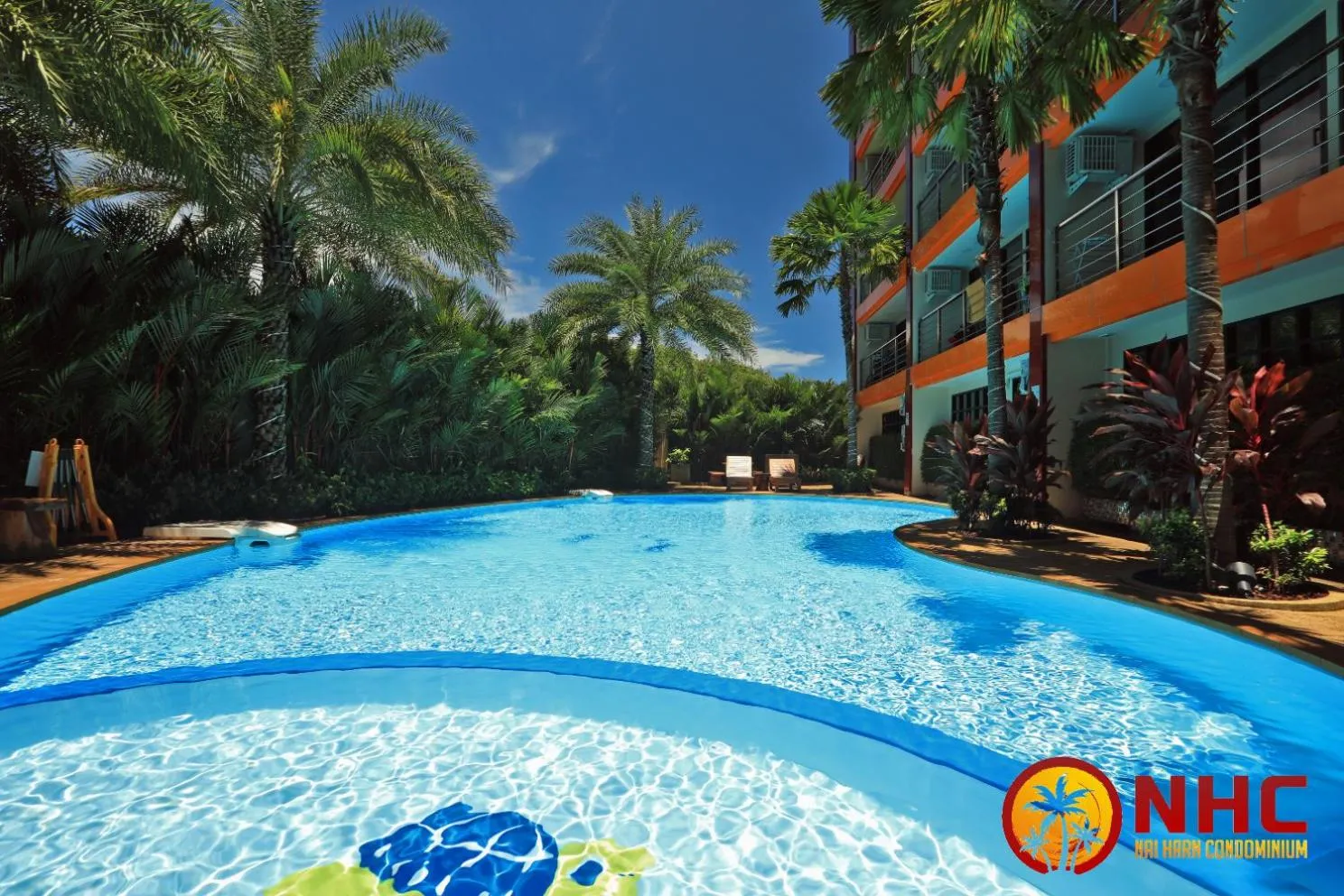 Swimming pool in Nai Harn Condominium
