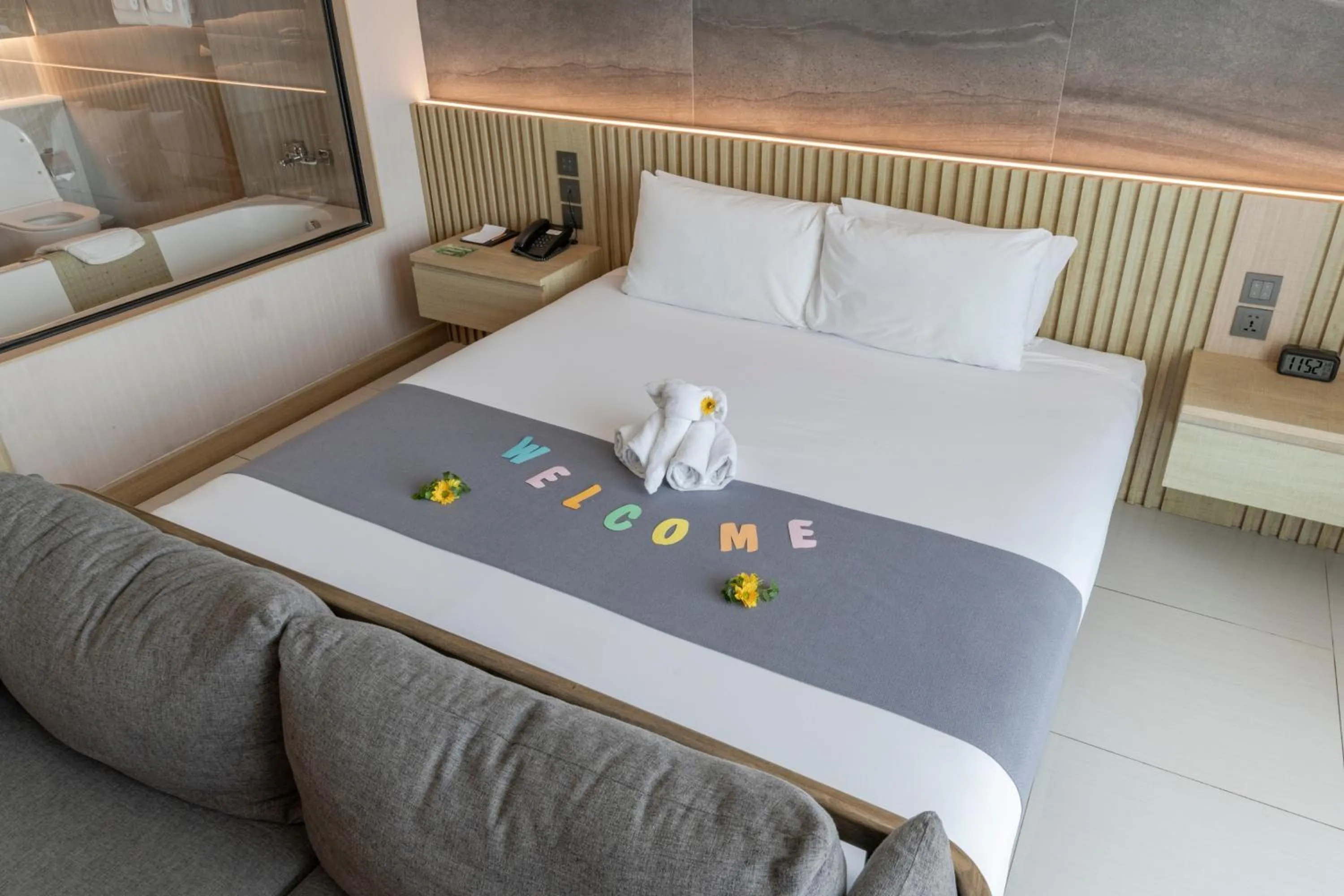 Bedroom, Bed in Mandarin Eastville, Pattaya - SHA Extra Plus