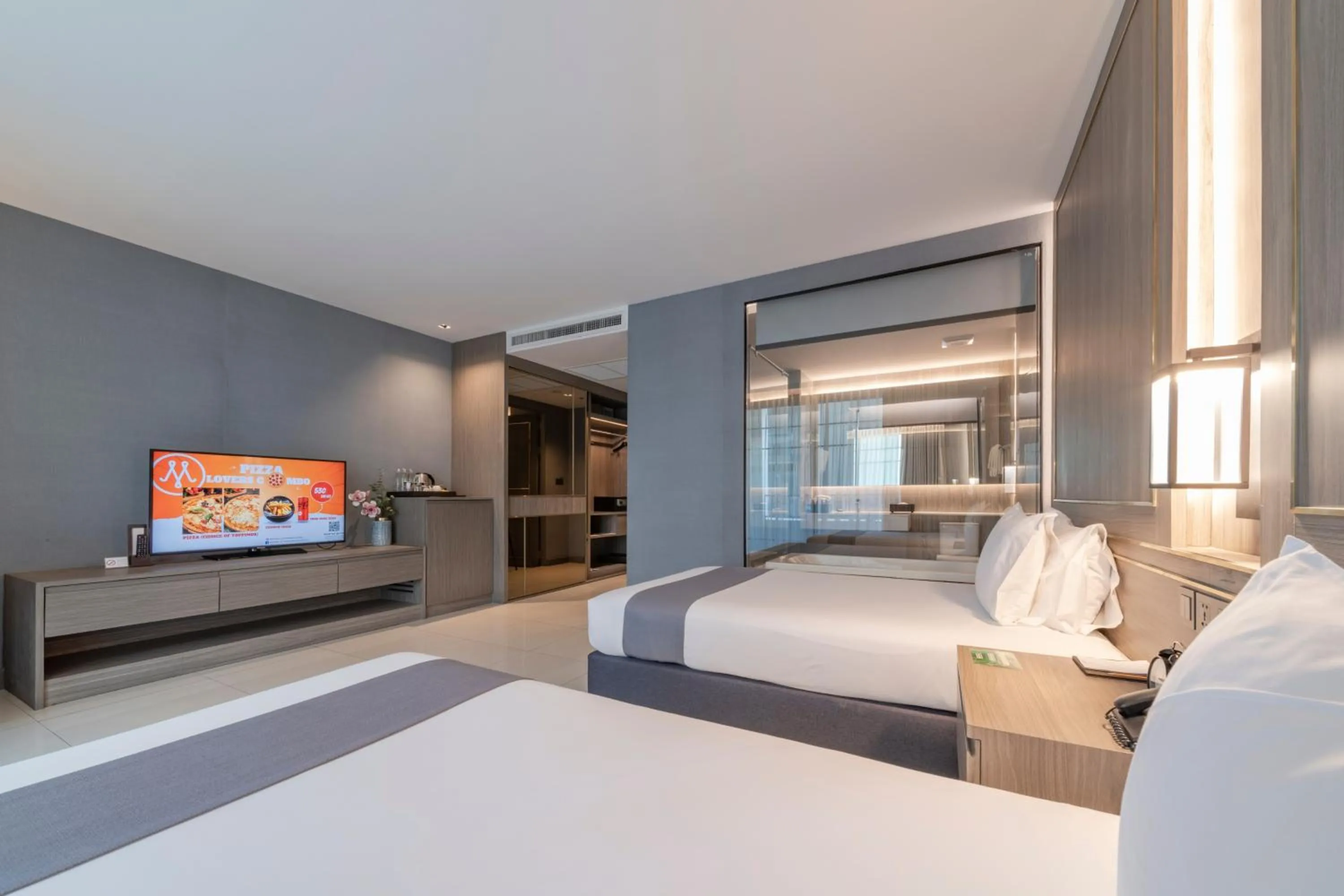 Bedroom, Bed in Mandarin Eastville, Pattaya - SHA Extra Plus