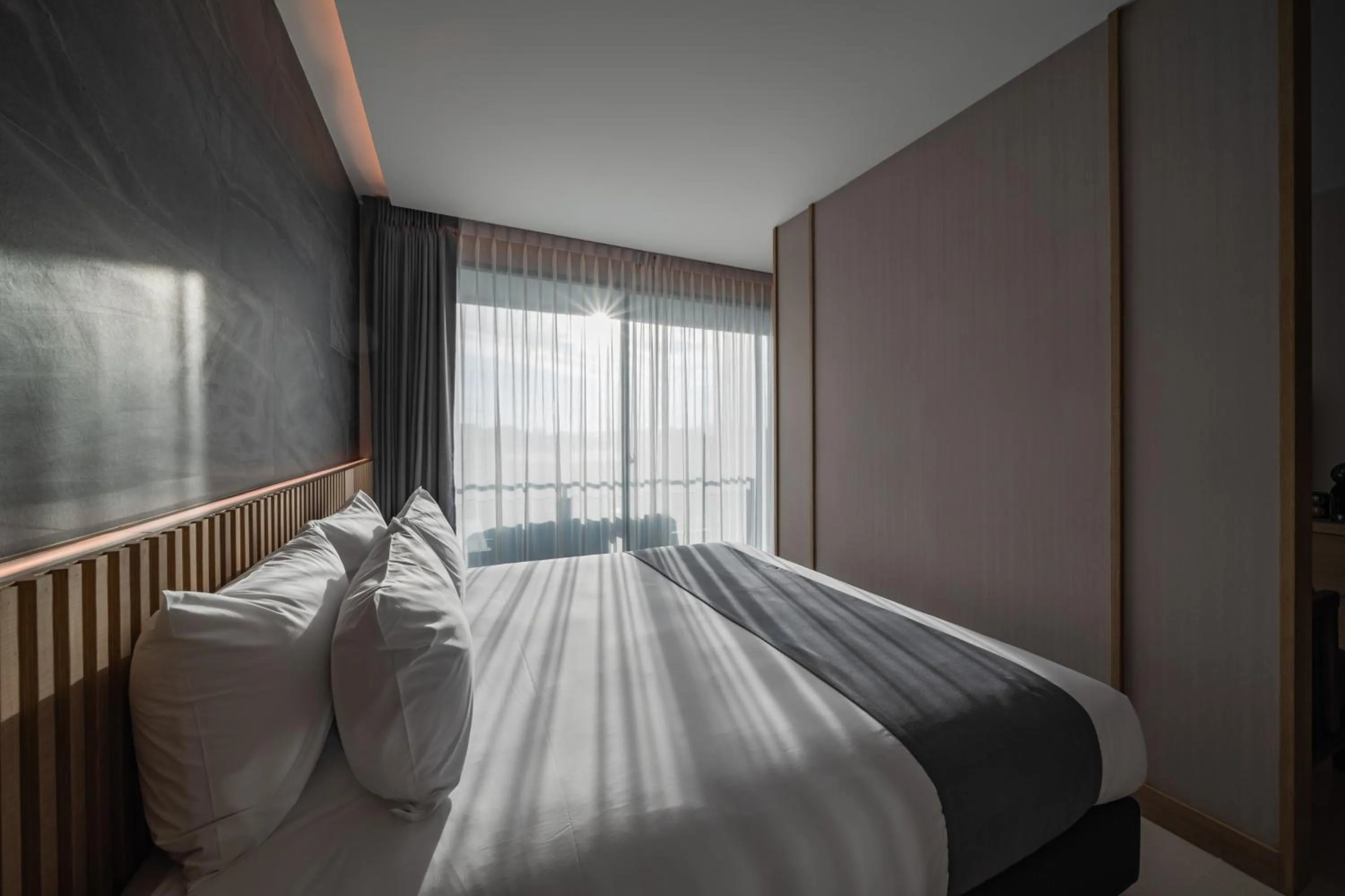 Bedroom, Bed in Mandarin Eastville, Pattaya - SHA Extra Plus