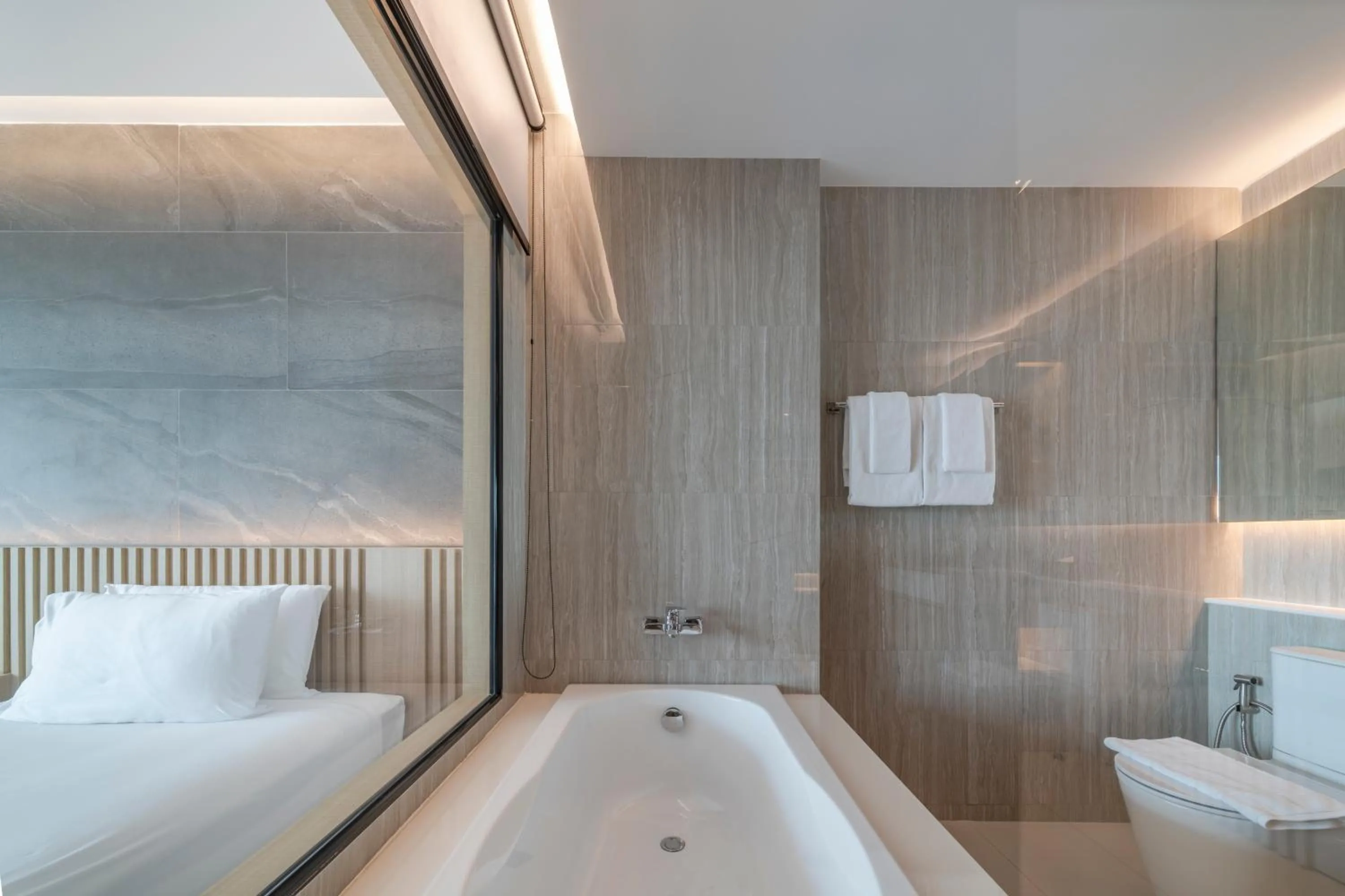 Bath, Bed in Mandarin Eastville, Pattaya - SHA Extra Plus