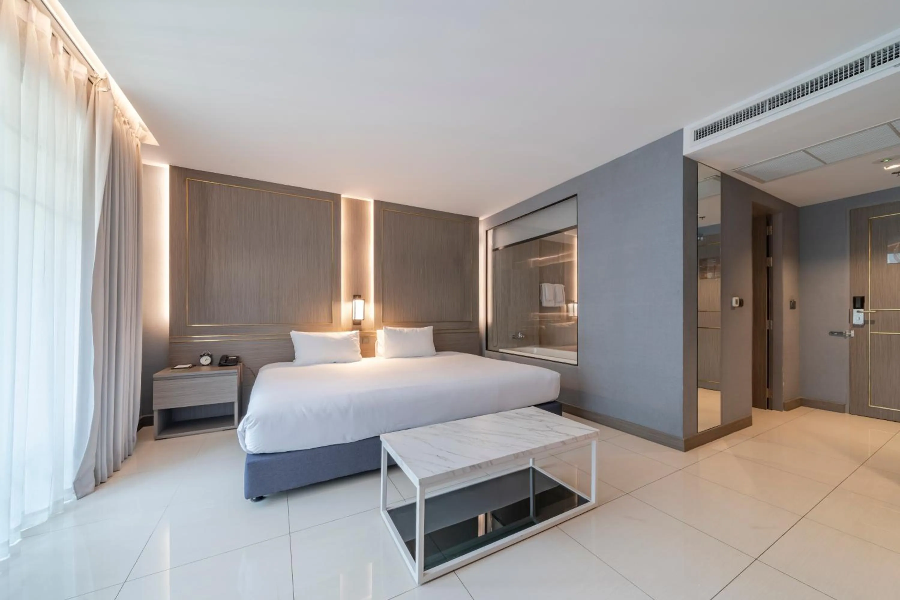 Bedroom, Bed in Mandarin Eastville, Pattaya - SHA Extra Plus