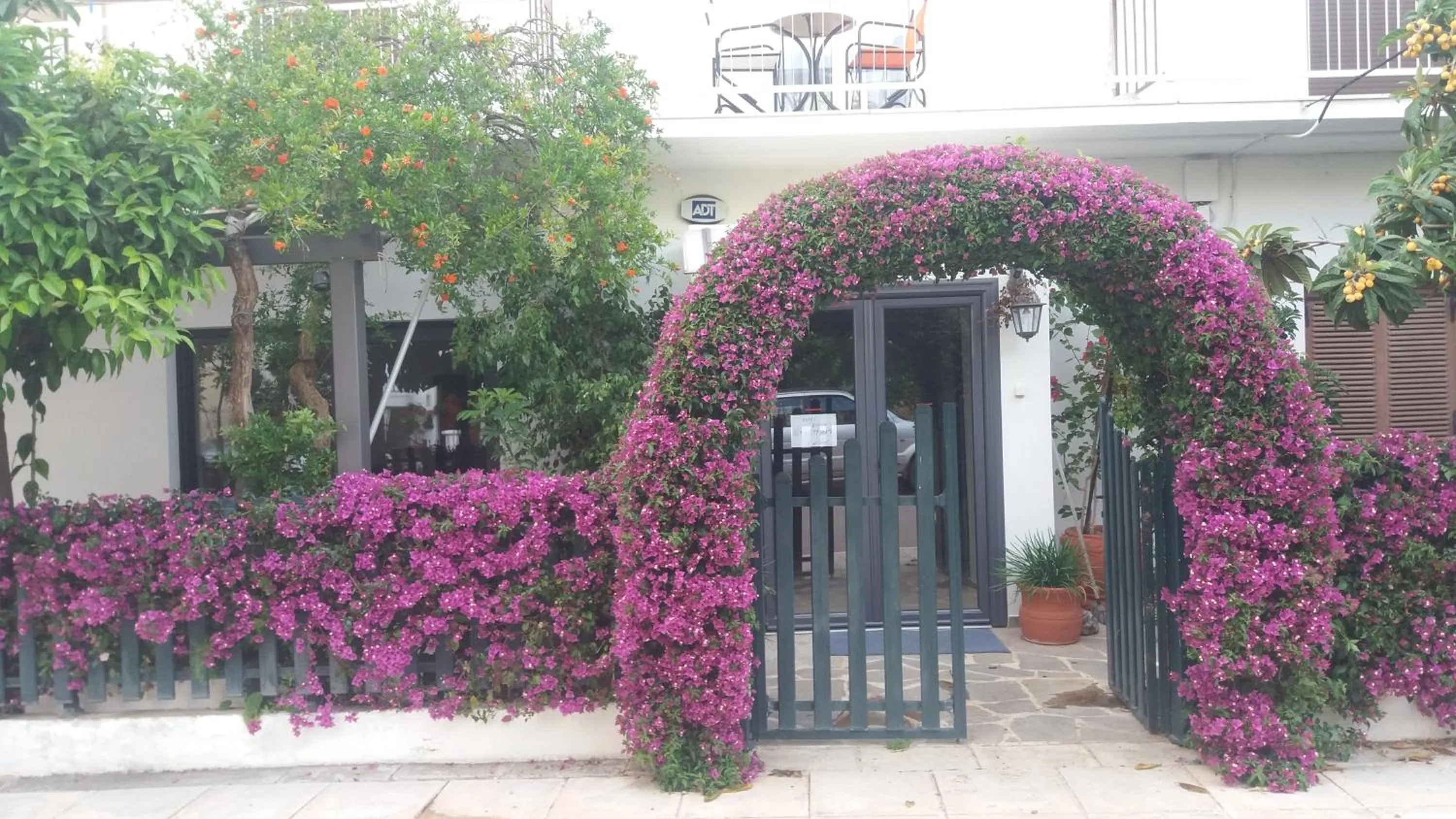 Facade/entrance in Hotel Ritsa