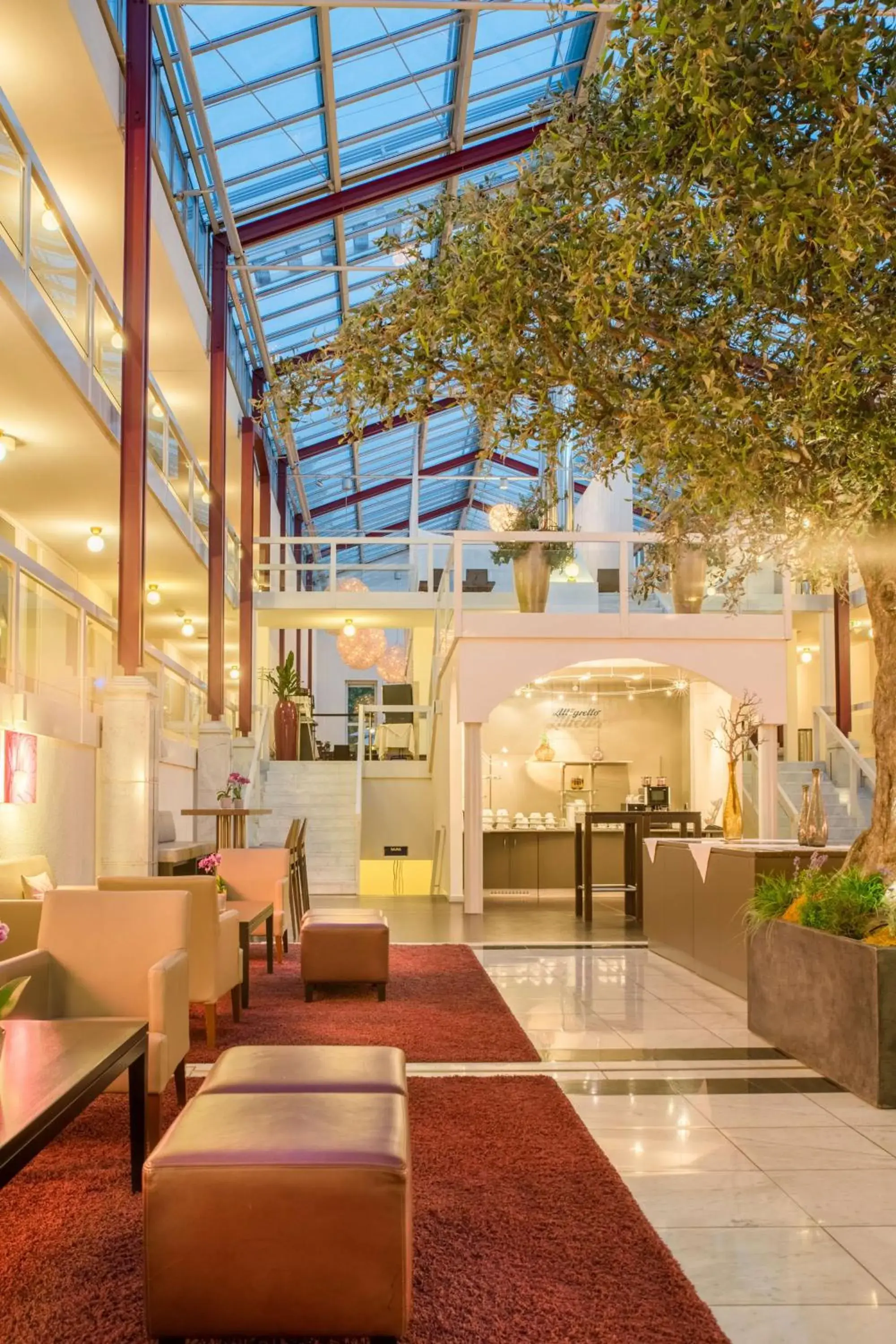 Lounge or bar in Best Western Plus Hotel Fellbach-Stuttgart Lounge or bar in Best Western Plus Hotel Fellbach-Stuttgart