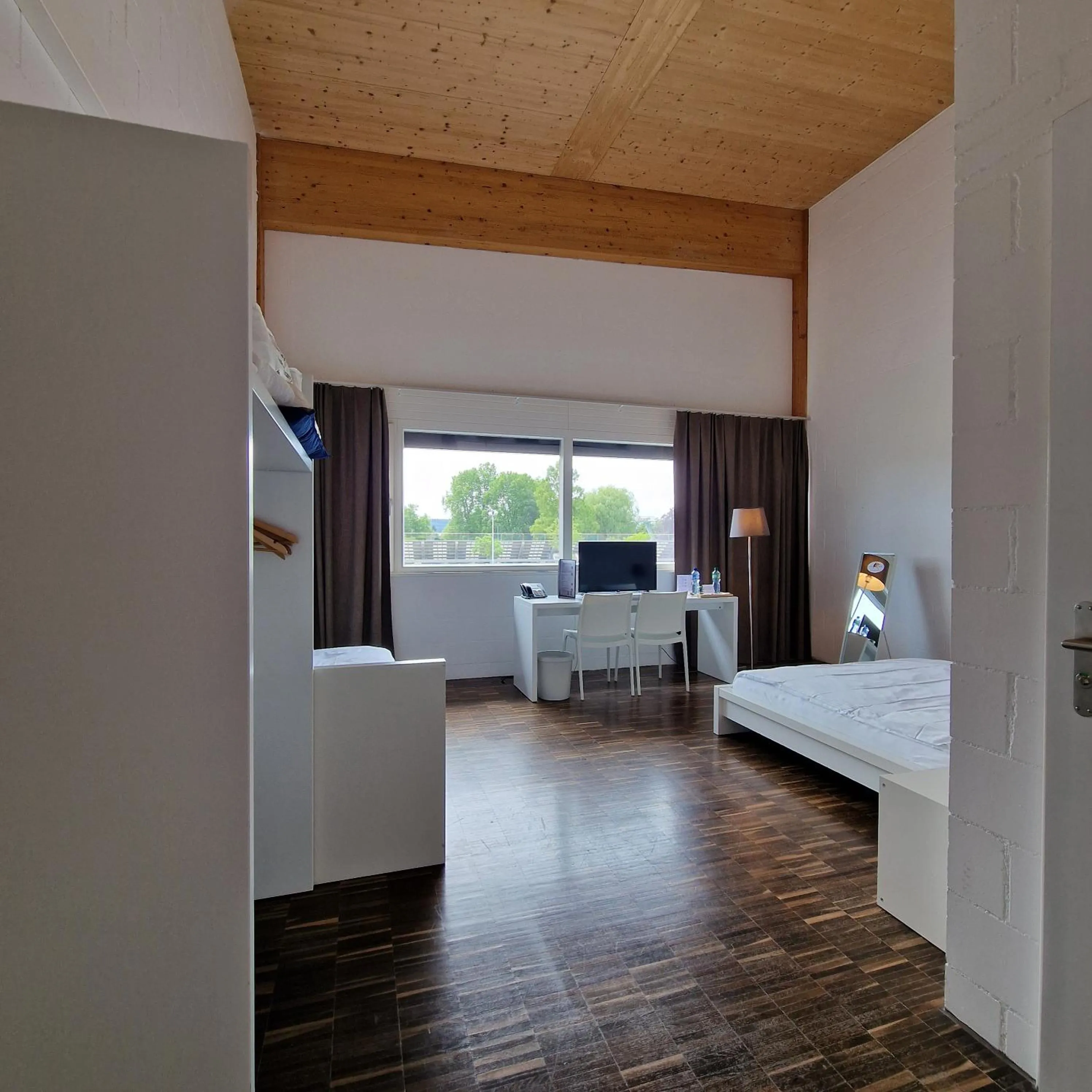 Photo of the whole room, Bed in Hotel Velodrome