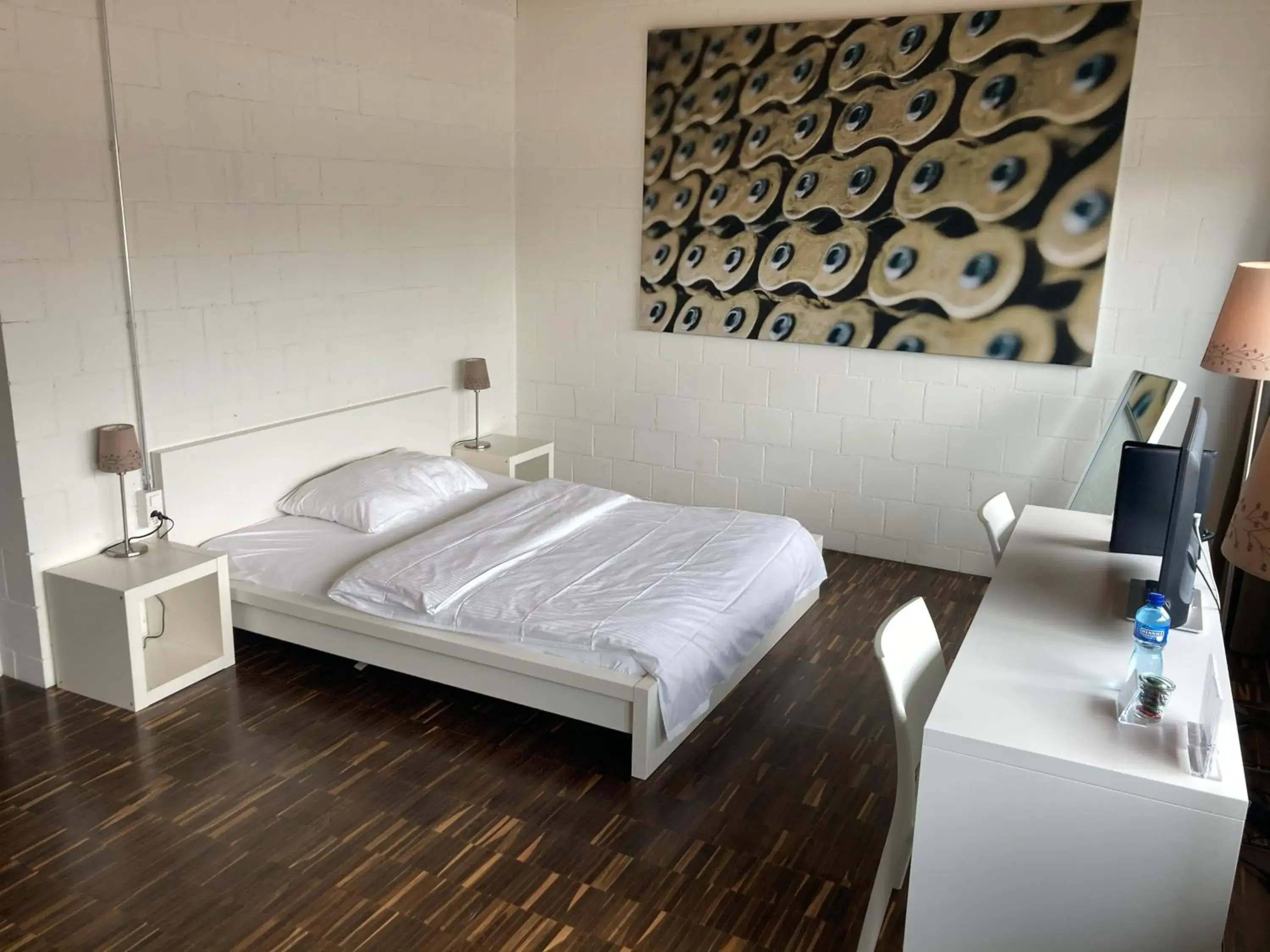 Large Double Room in Hotel Velodrome Large Double Room in Hotel Velodrome