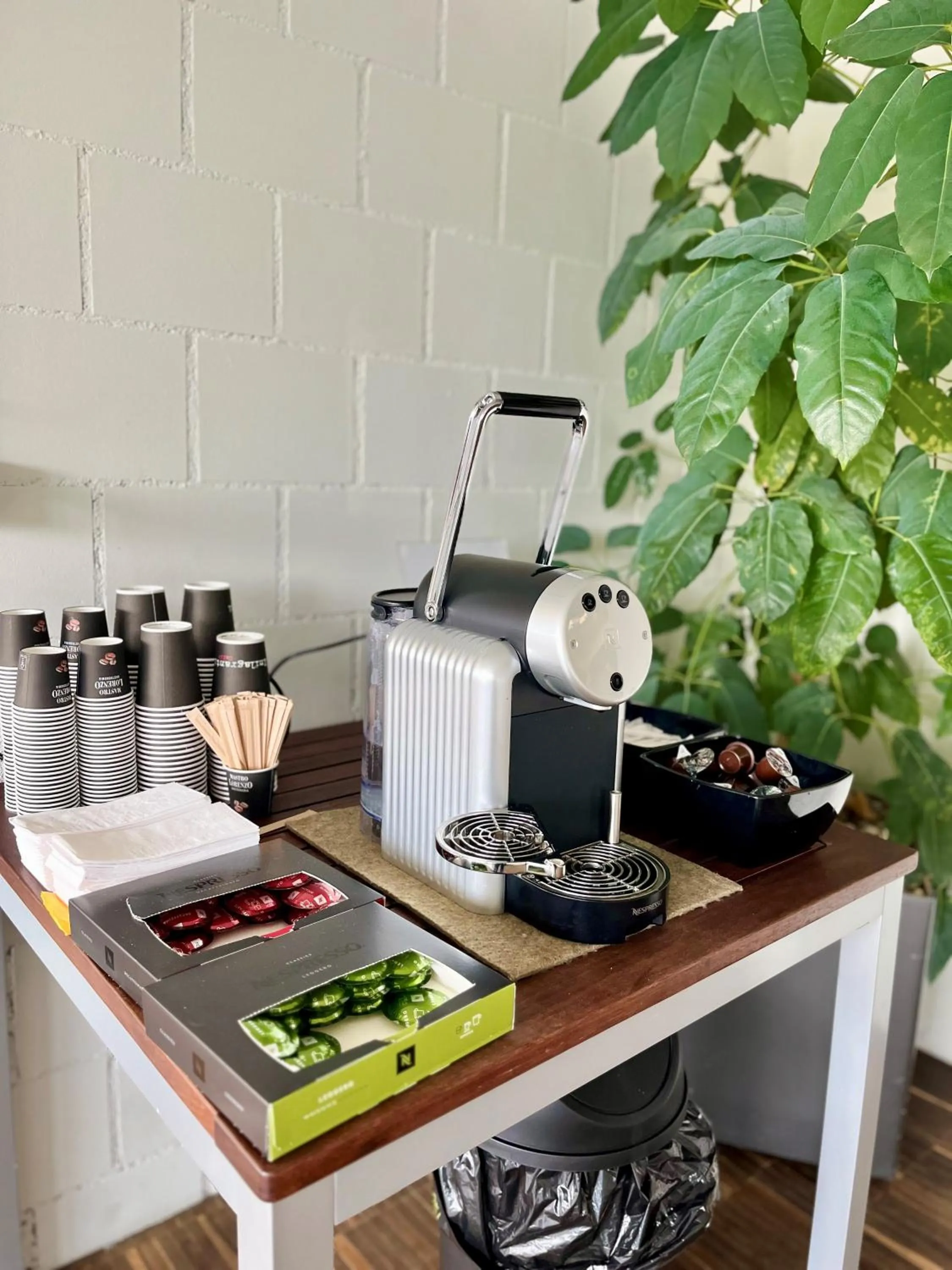 Coffee/tea facilities in Hotel Velodrome