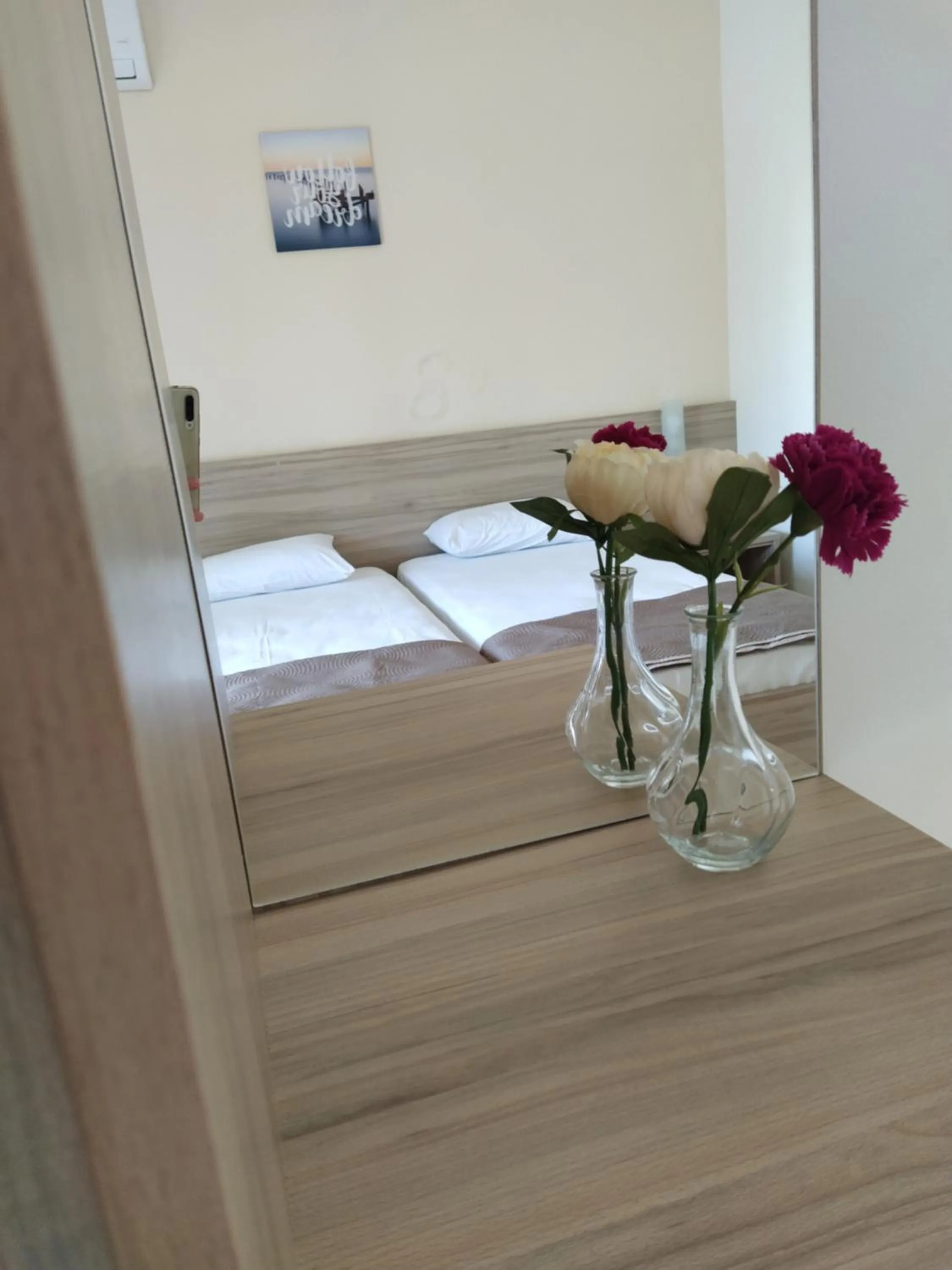 Bedroom, Bed in Ever Green