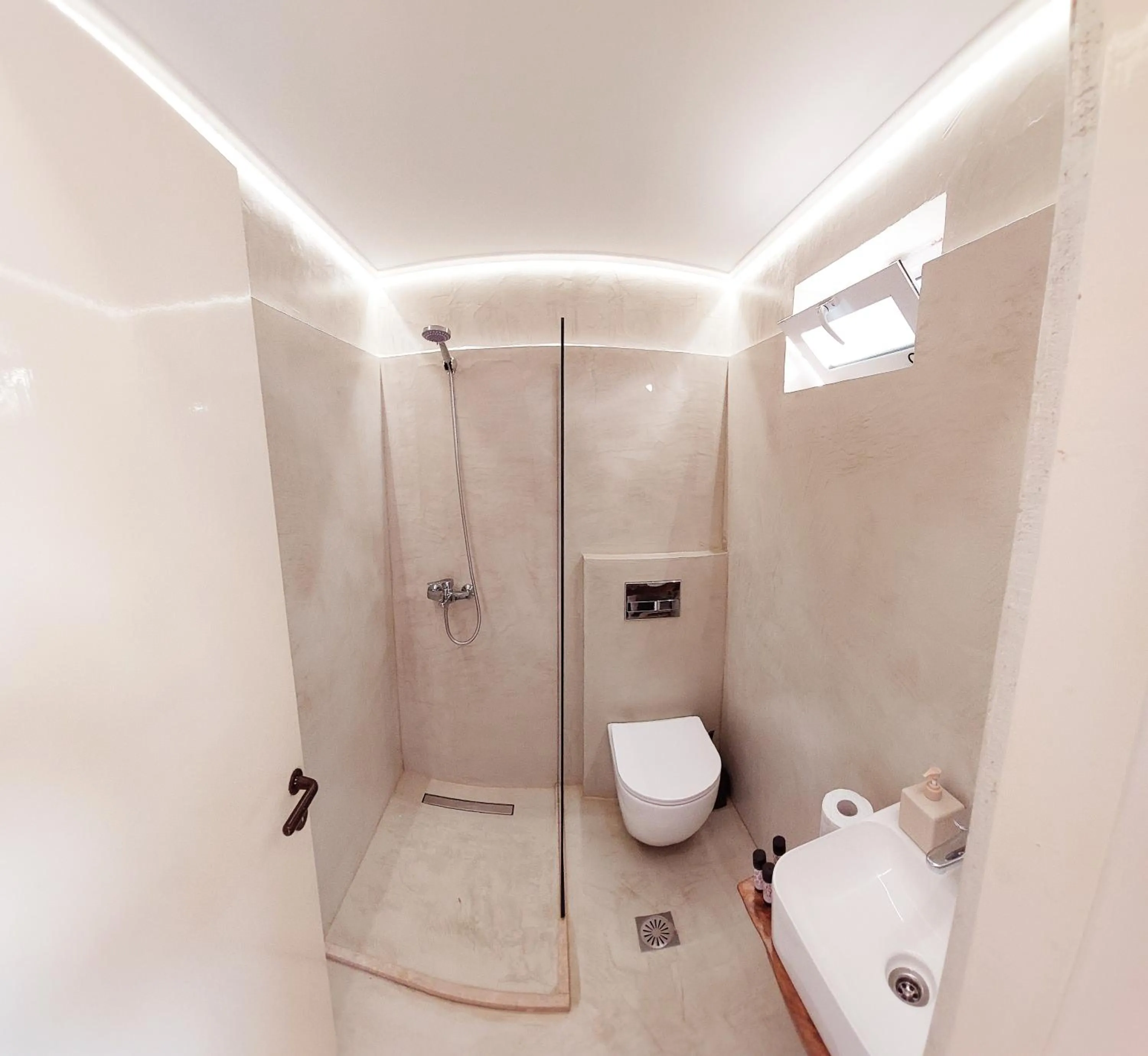 Bathroom in Ever Green