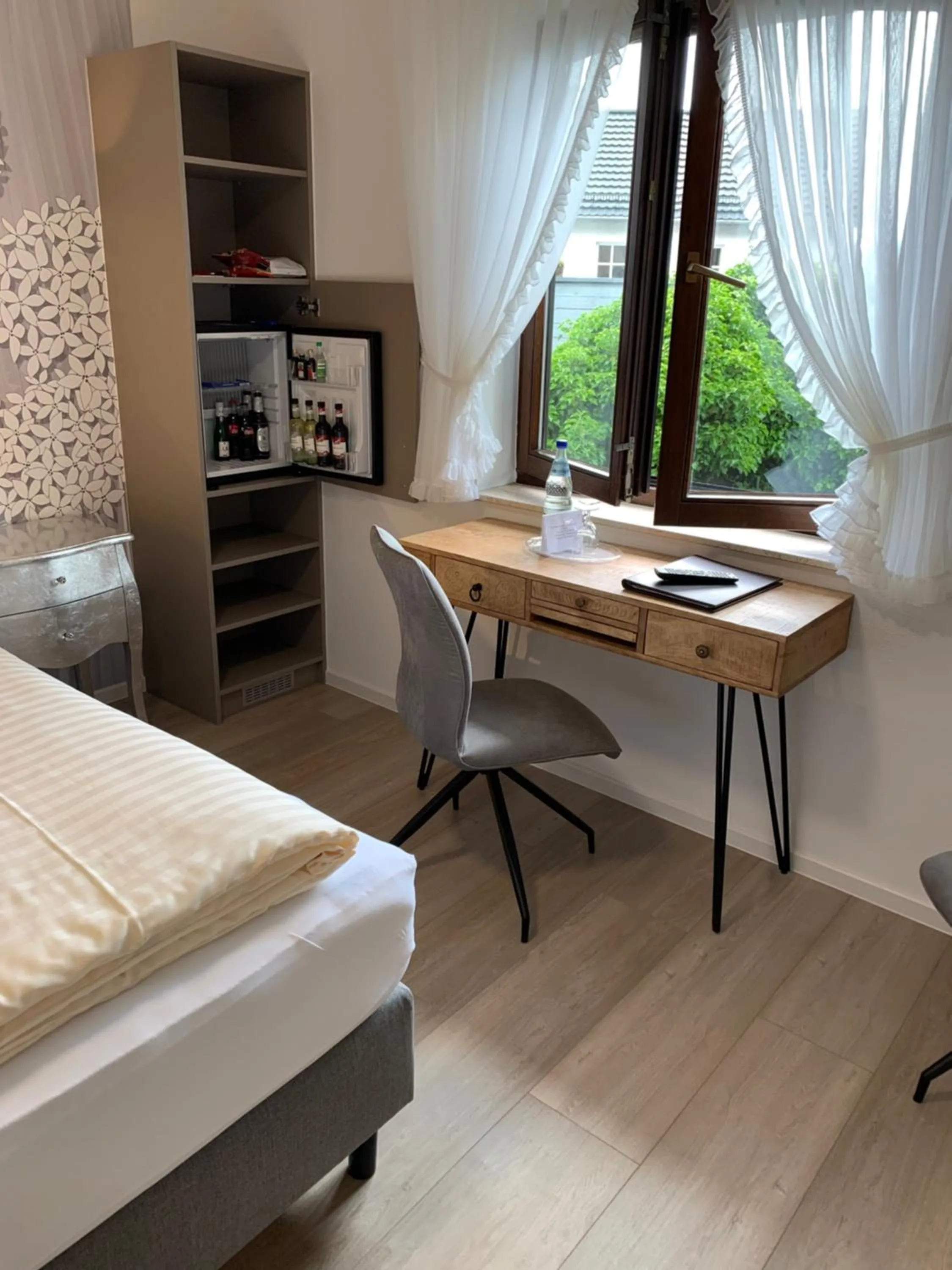 Photo of the whole room, Bed in Hotel-Restaurant Sebastianushof