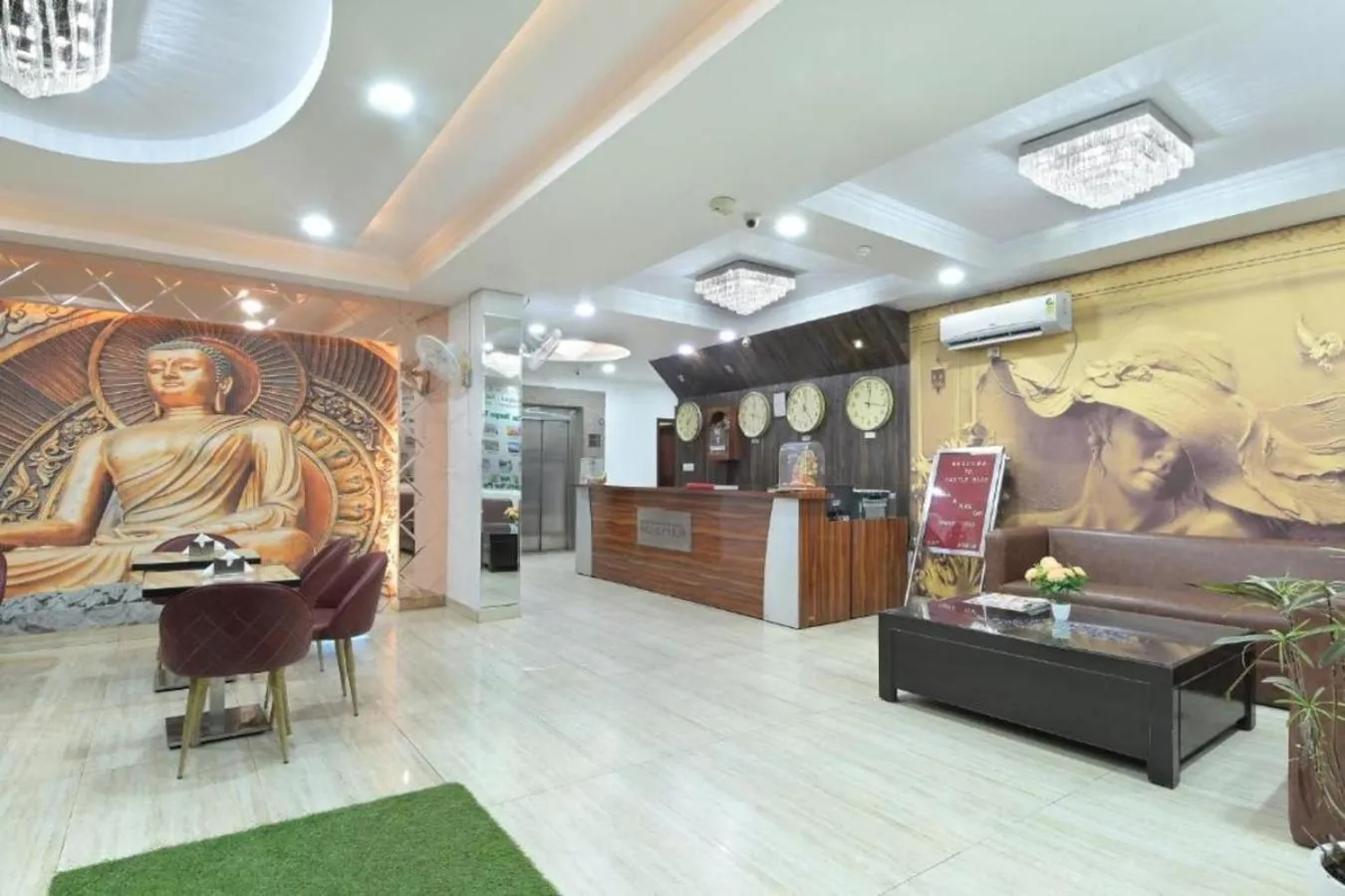 Lobby or reception in Hotel Castle Blue New Delhi Near IGI Airport