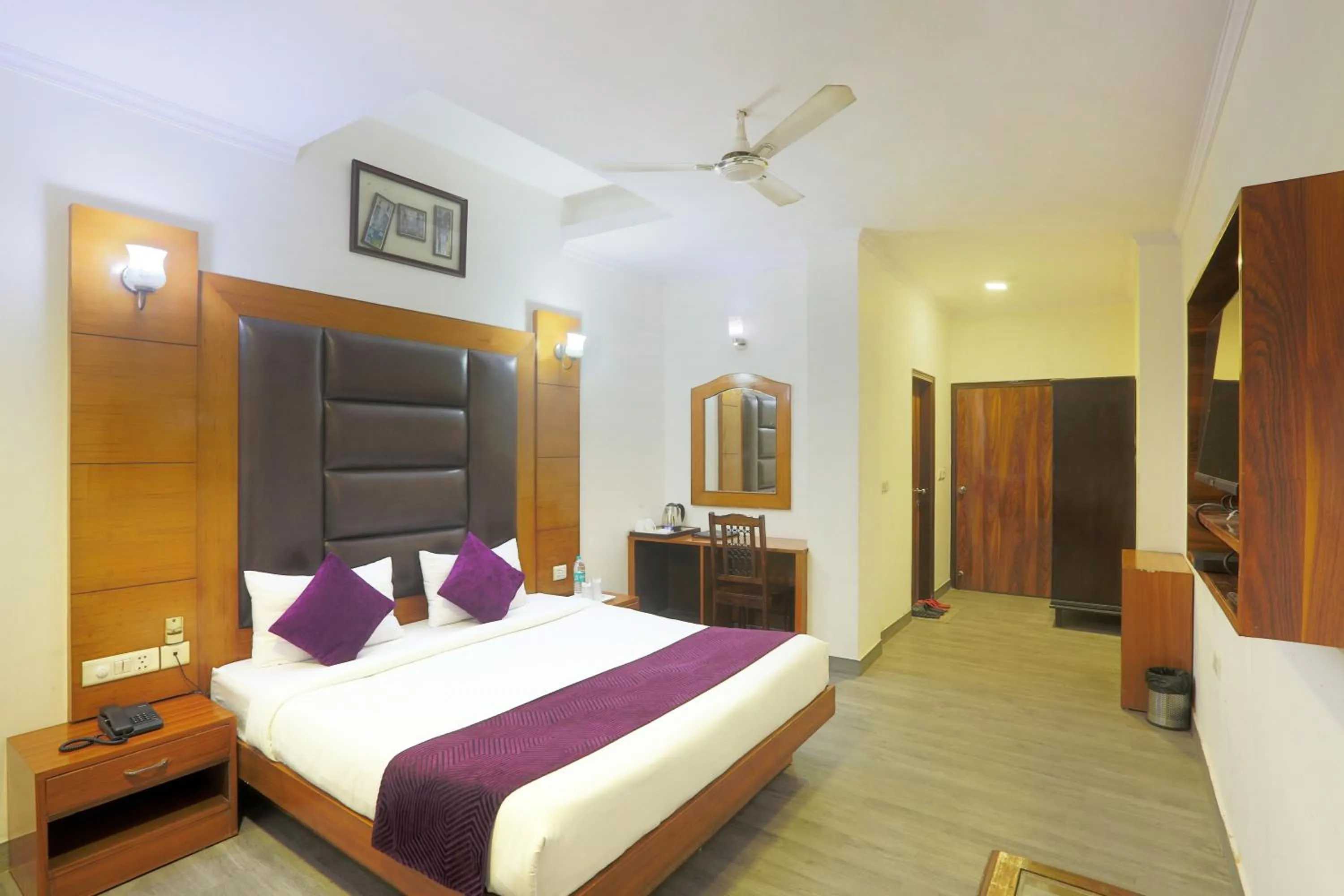 Bedroom in Hotel Castle Blue New Delhi Near IGI Airport