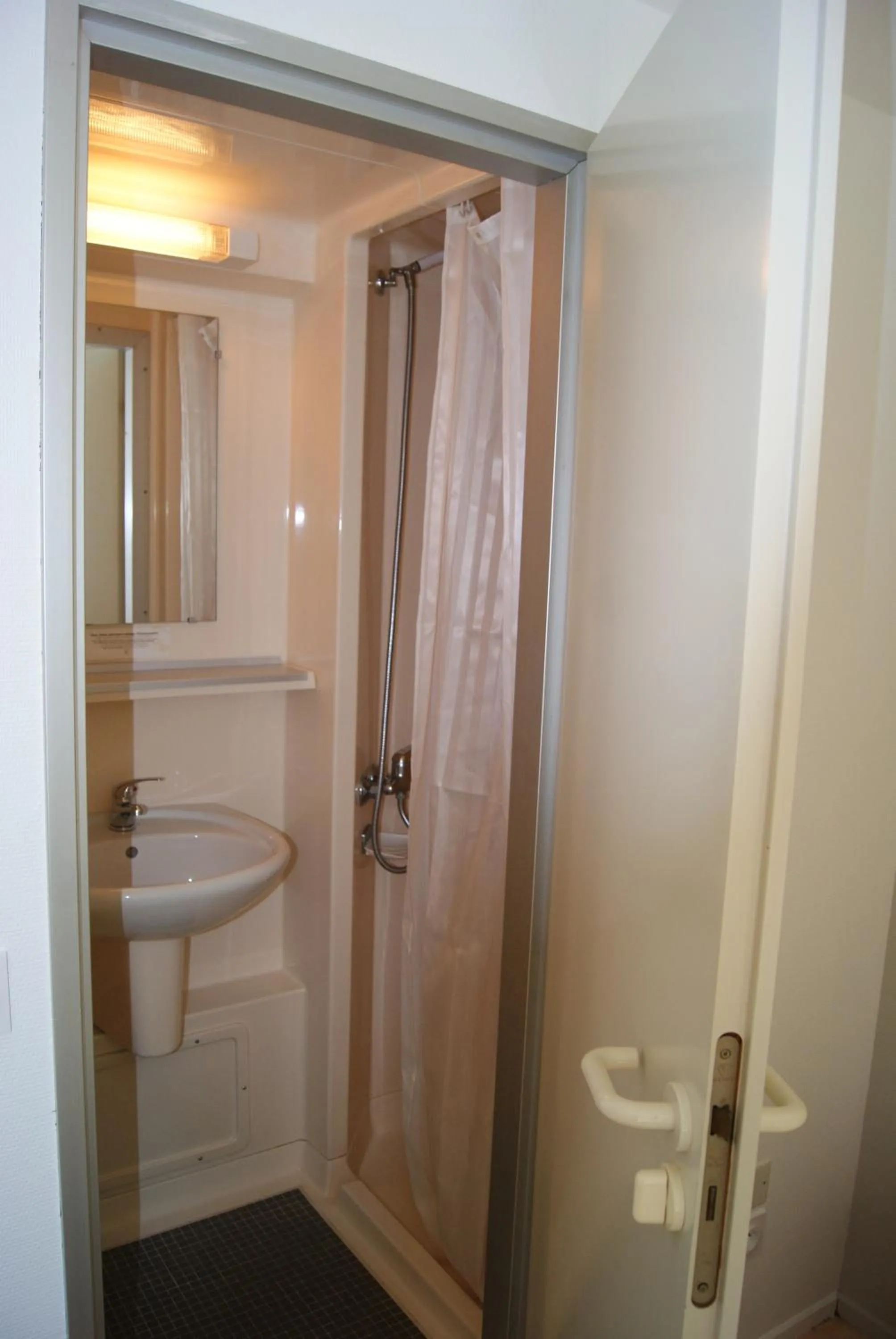 Bathroom in Du côté de chez Sam