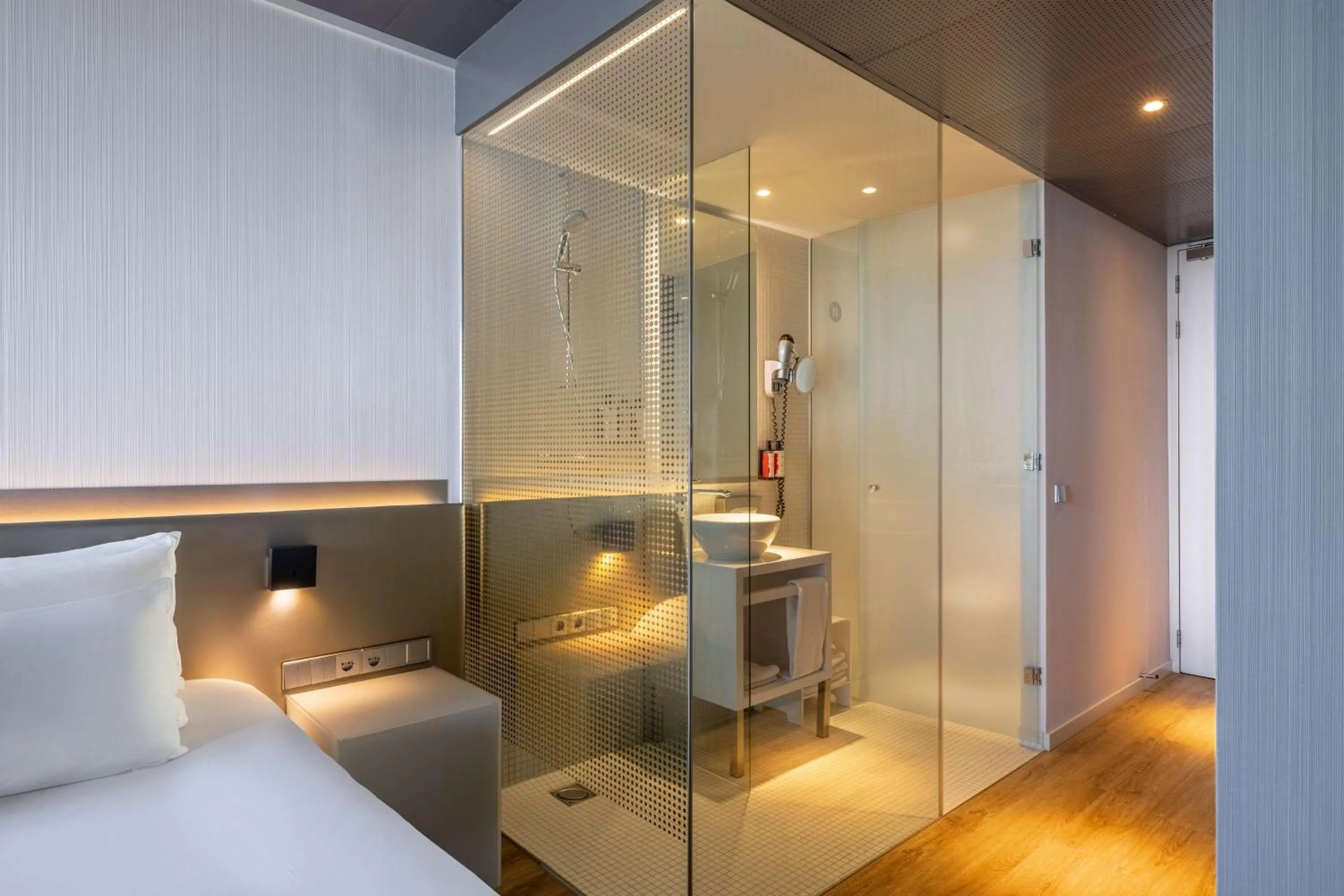 Bathroom, Bed in nhow Rotterdam