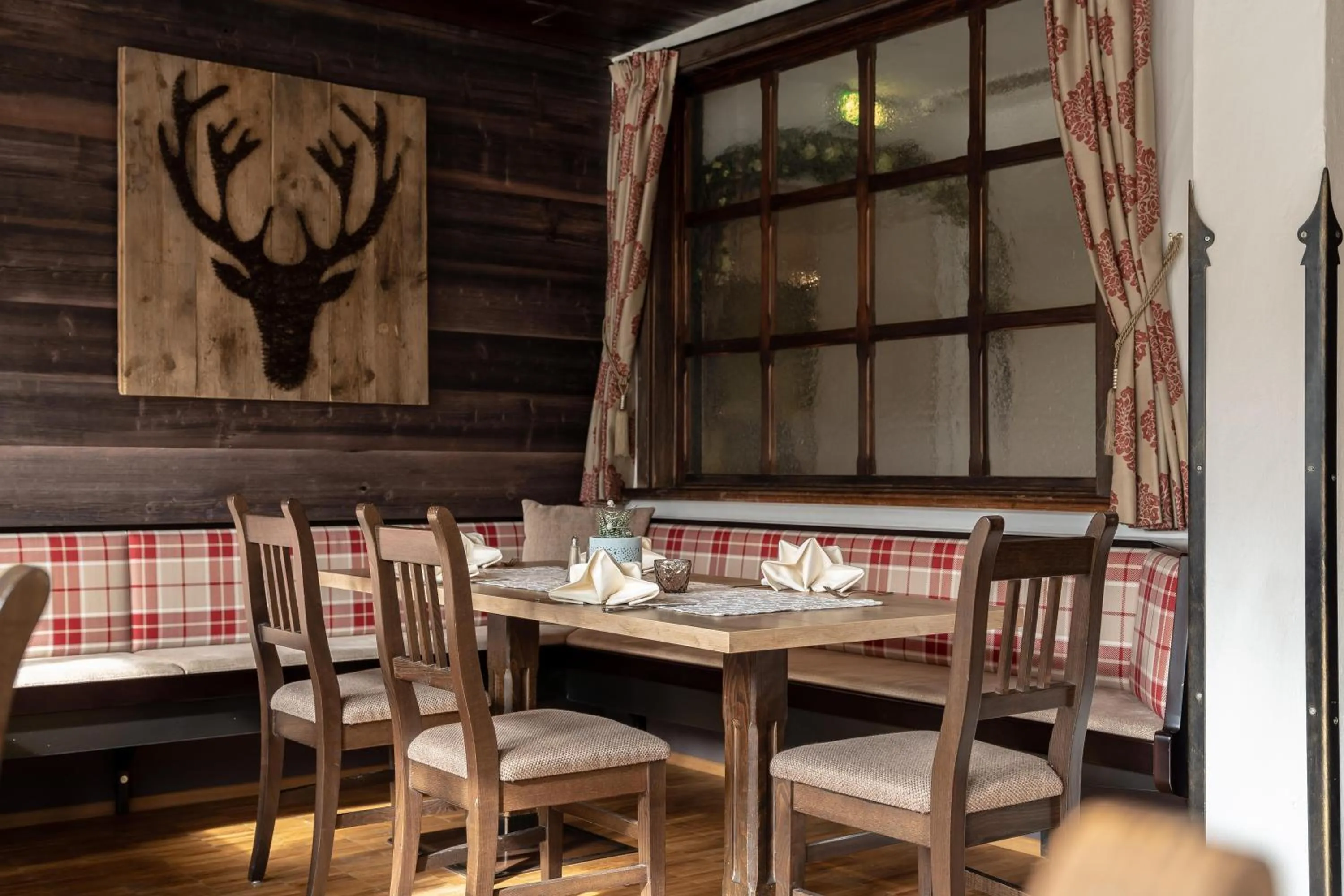 Restaurant/places to eat in Hotel Dirsch Wellness & Spa Resort