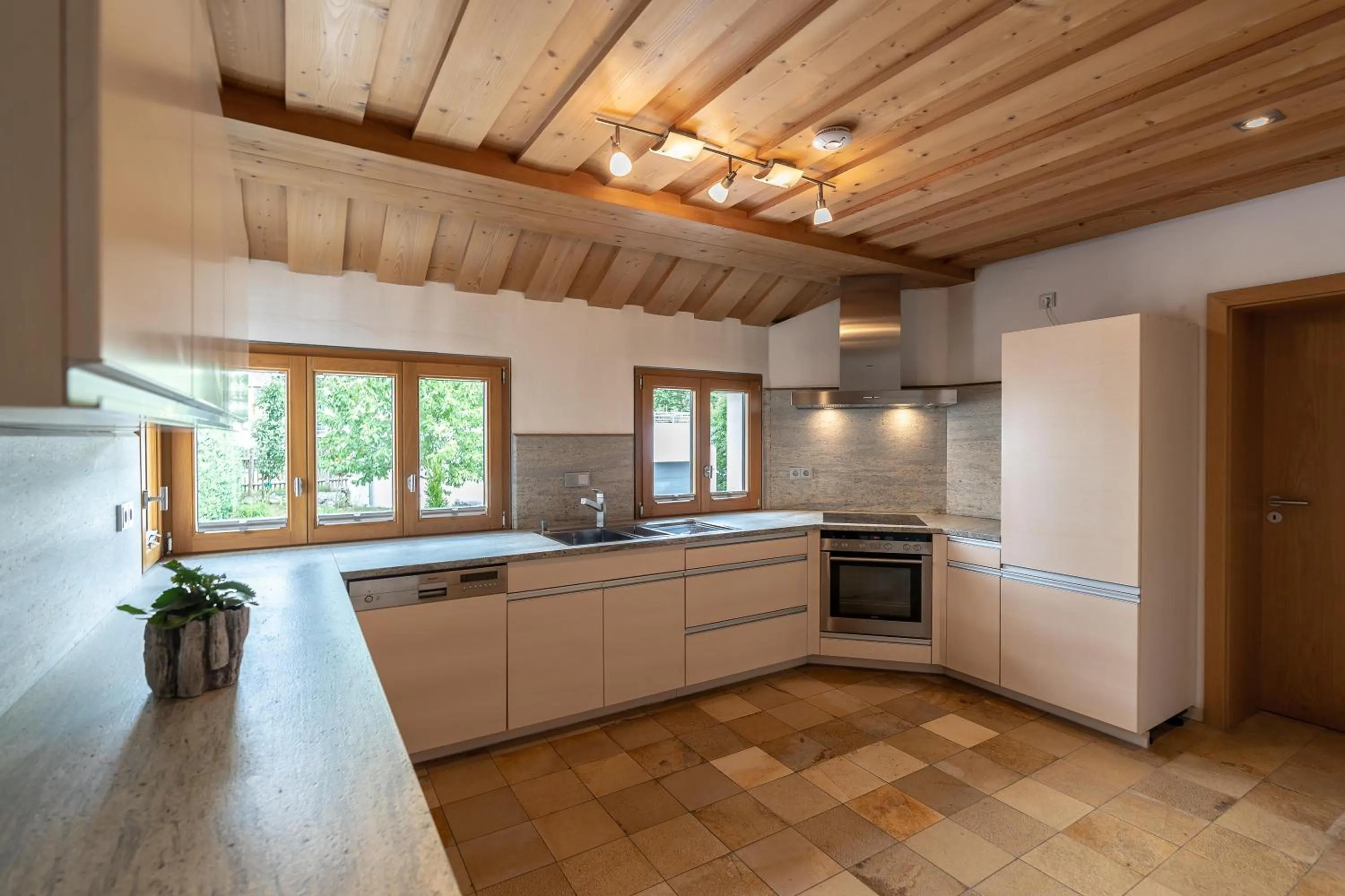 Kitchen or kitchenette in Hotel Dirsch Wellness & Spa Resort