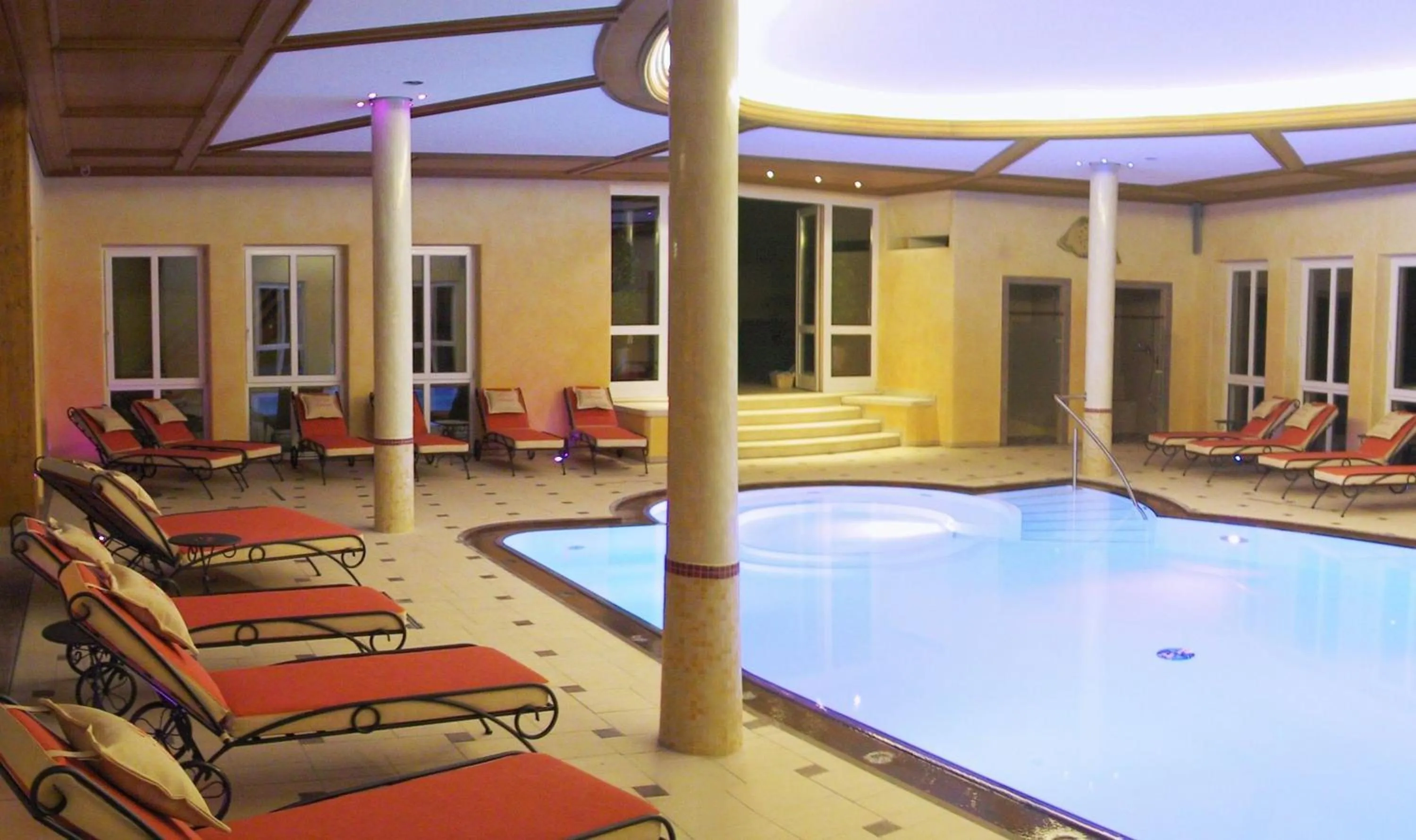Swimming pool in Hotel Dirsch Wellness & Spa Resort