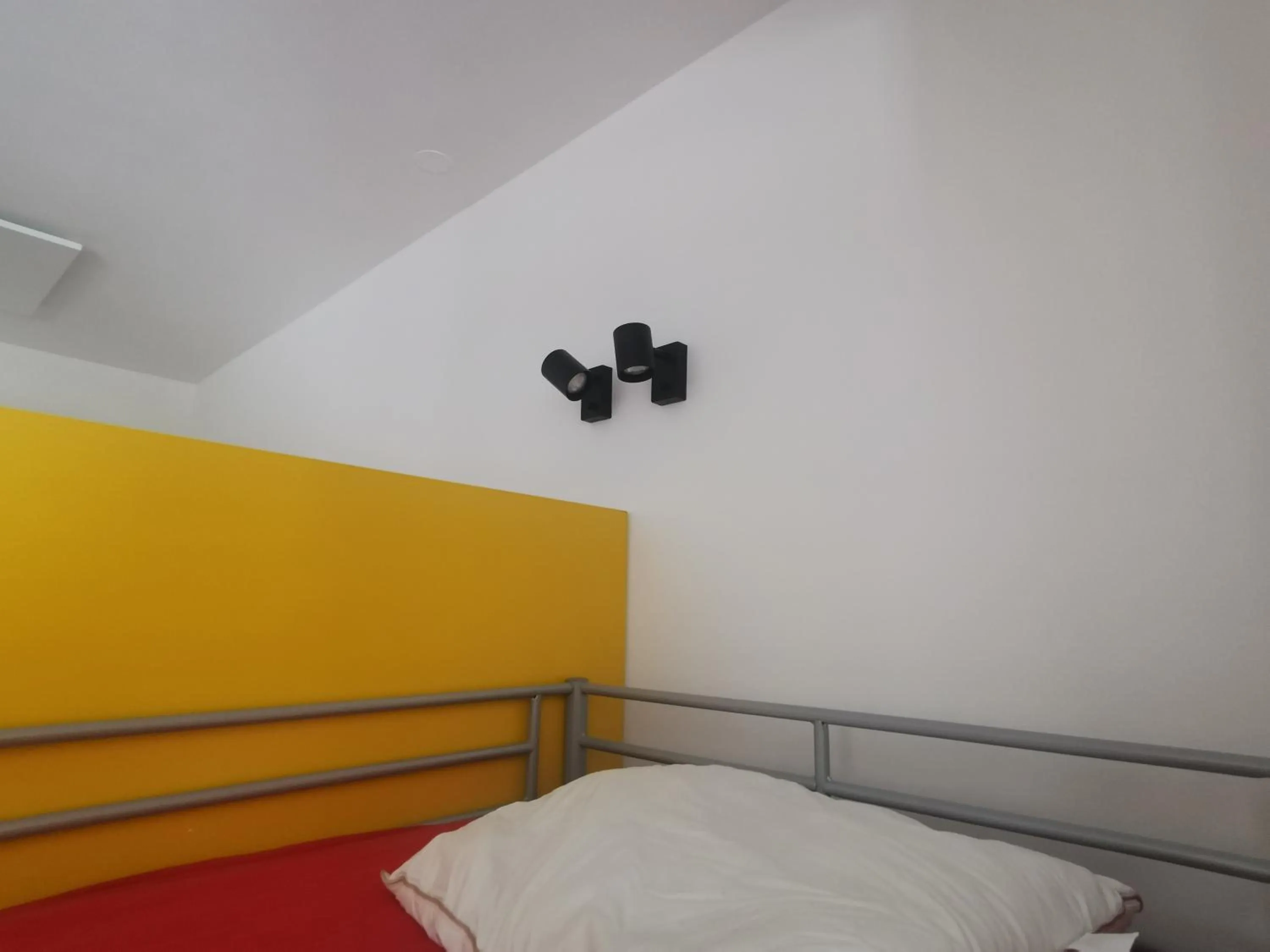 bunk bed, Bed in Most Hostel