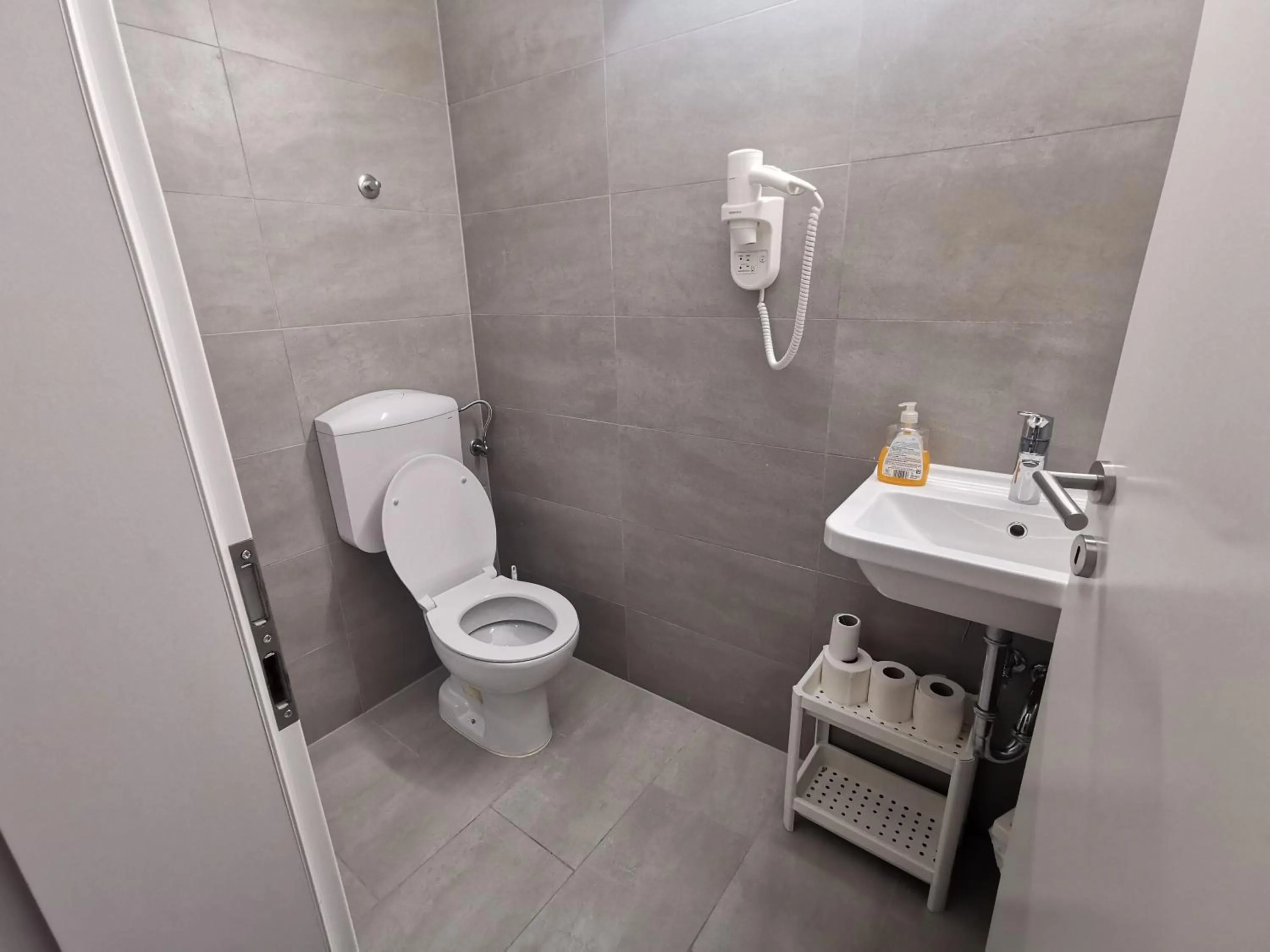 Bathroom in Most Hostel