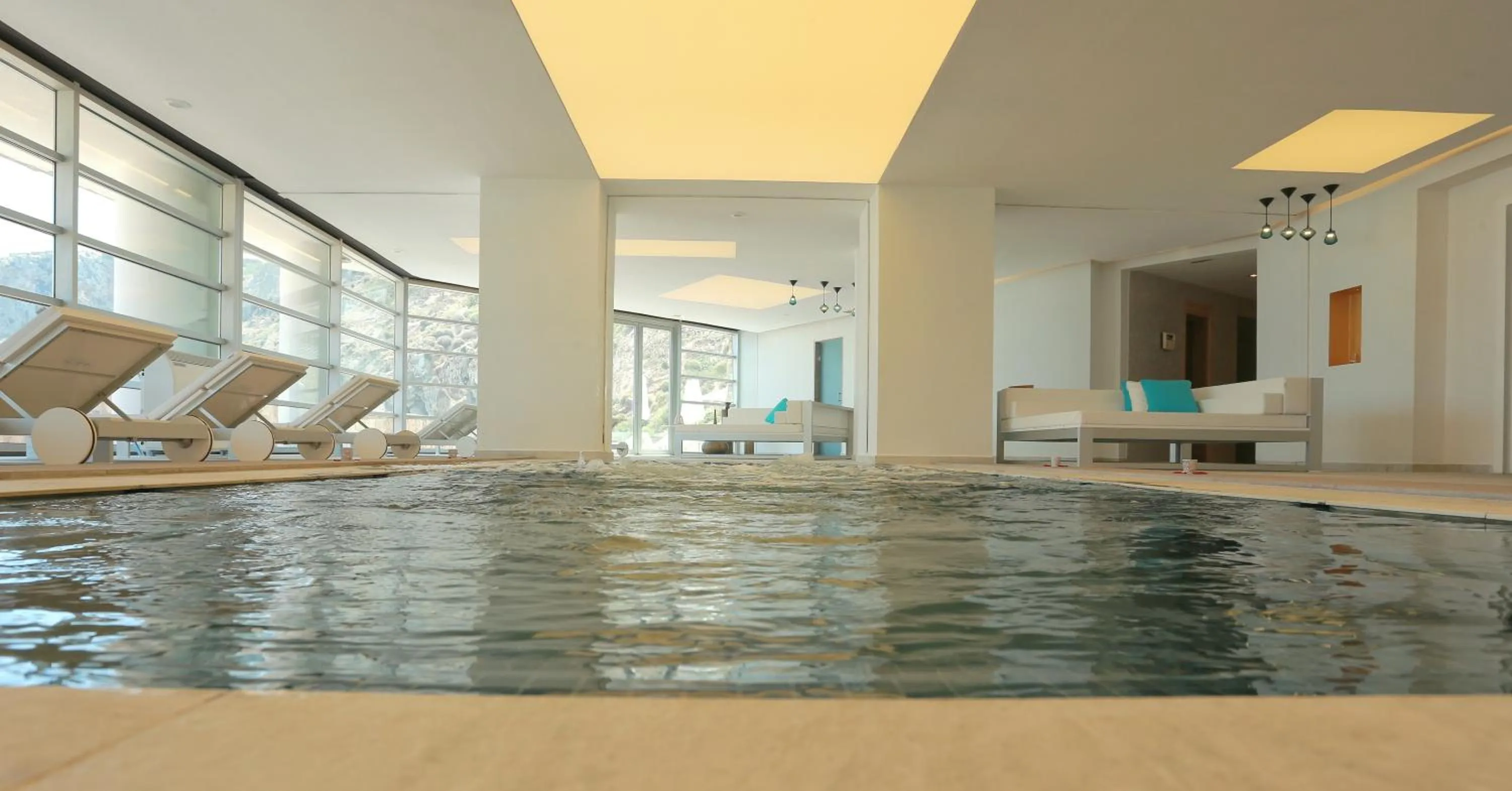 Swimming pool in Mercure Quemado Al-Hoceima Resort