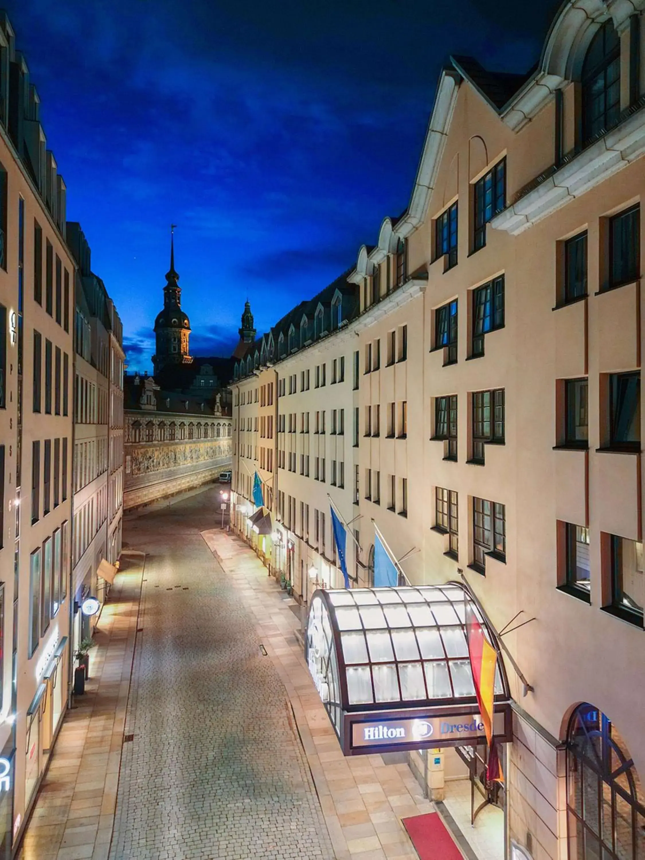 Property building in Hilton Dresden an der Frauenkirche Property building in Hilton Dresden an der Frauenkirche