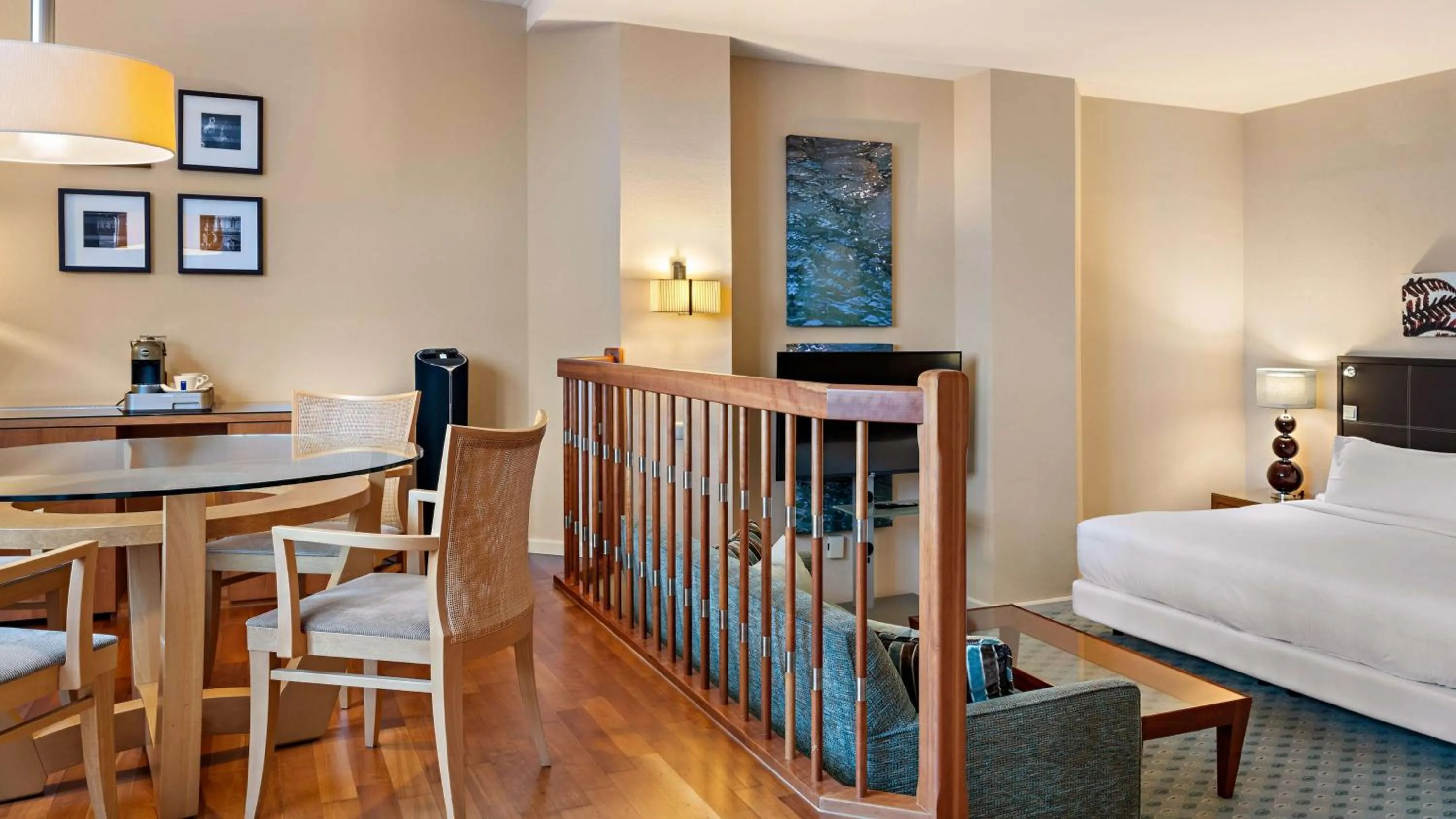 Bed in Hilton Dresden an der Frauenkirche