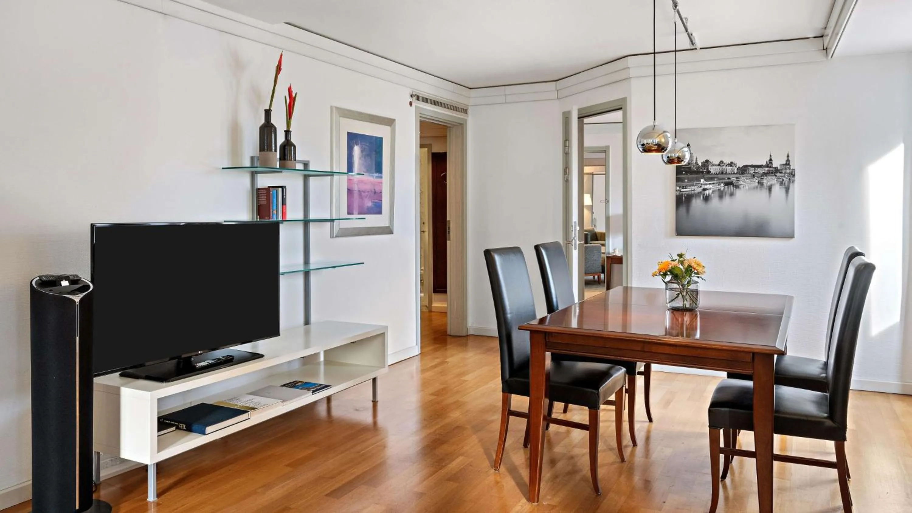 Living room in Hilton Dresden an der Frauenkirche