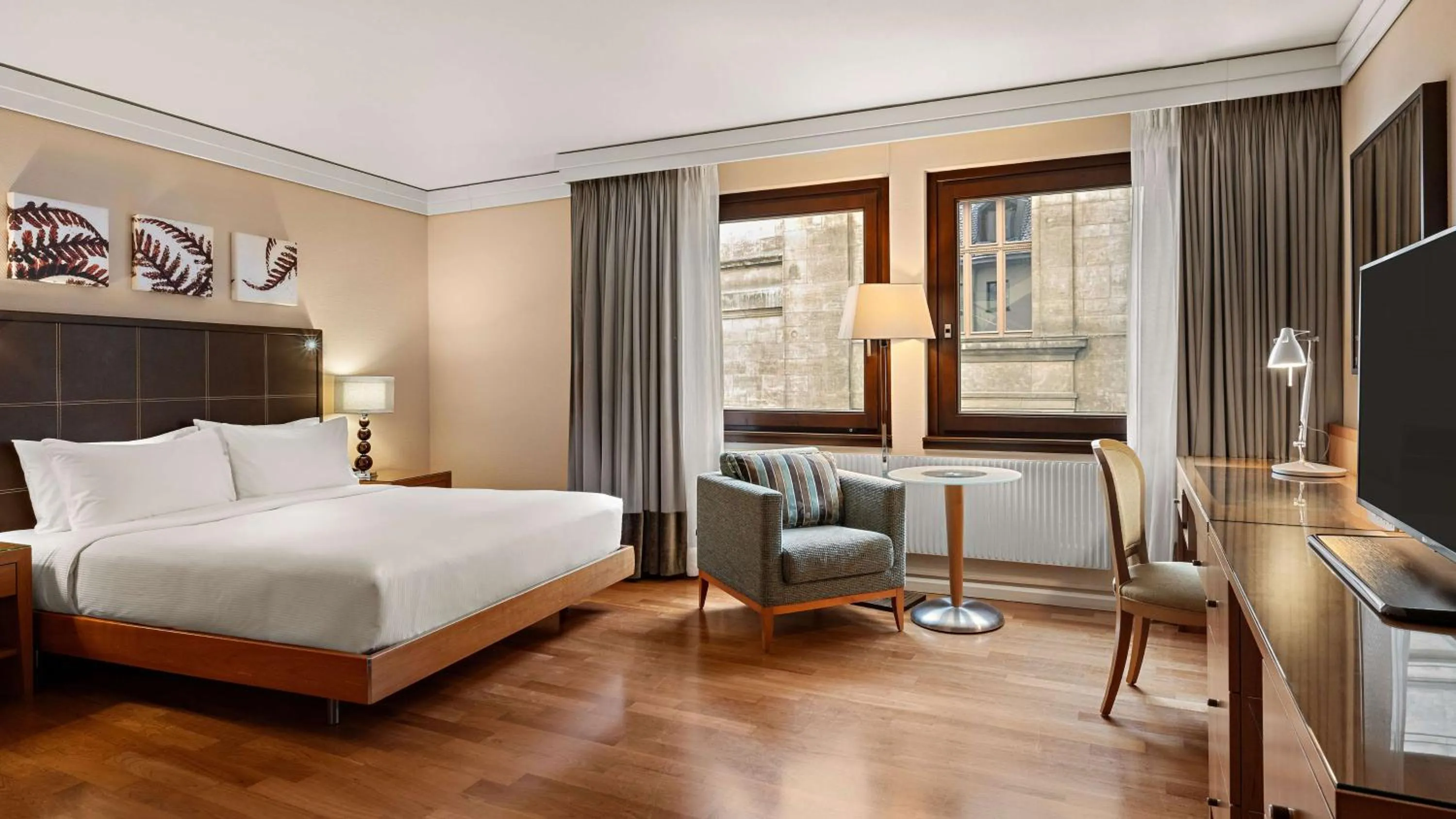 Bed in Hilton Dresden an der Frauenkirche