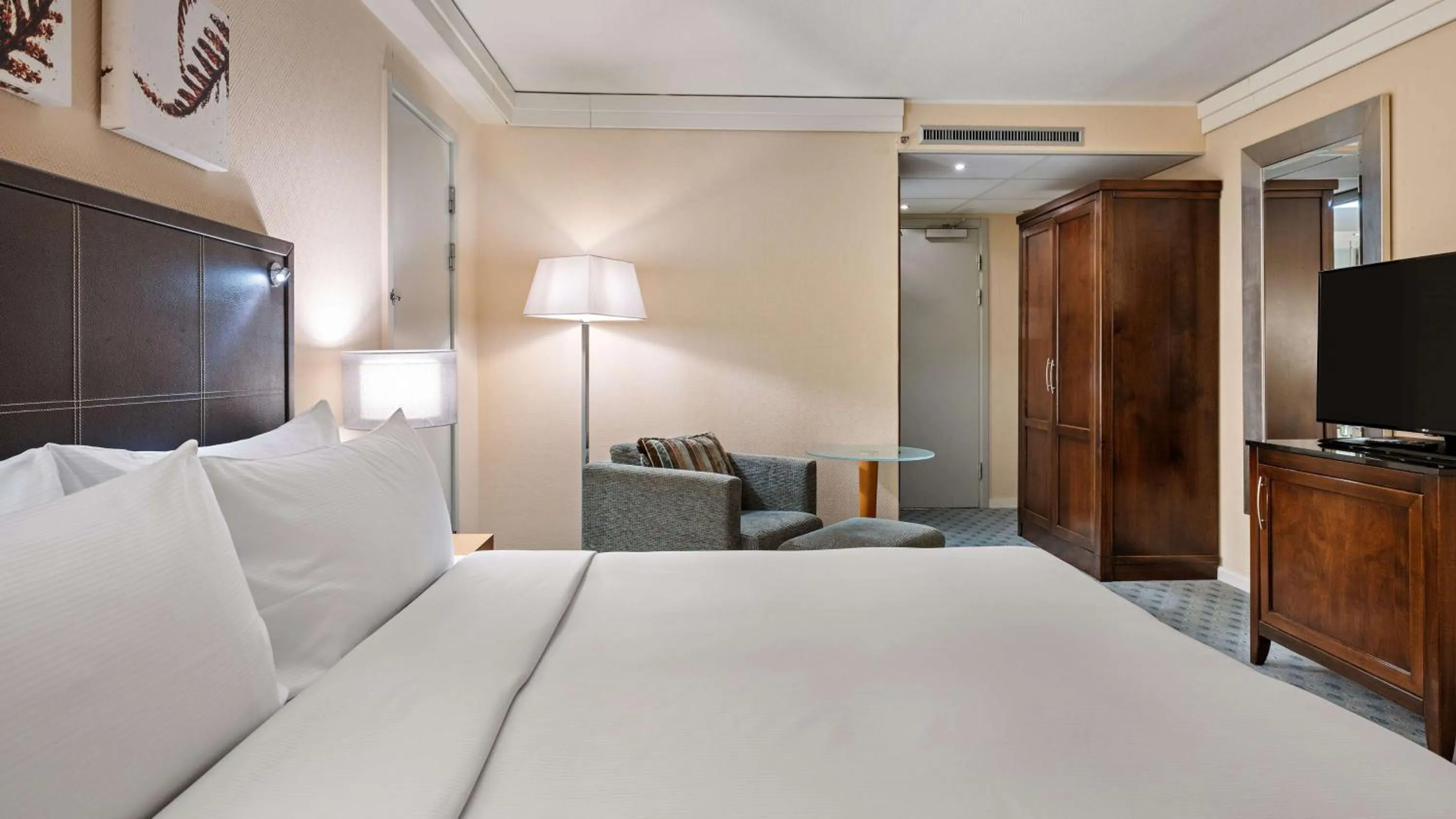 Bed in Hilton Dresden an der Frauenkirche