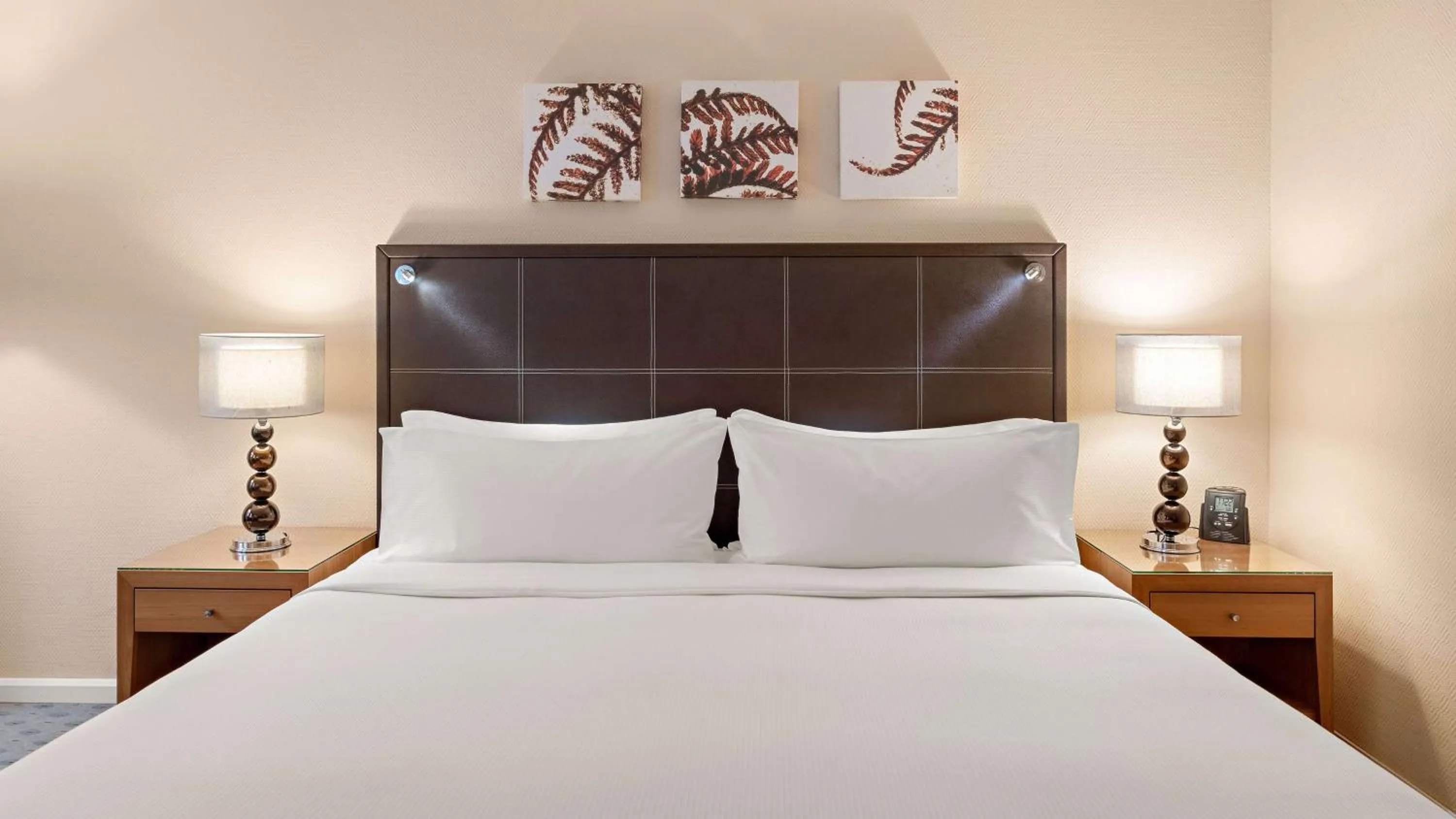 Bed in Hilton Dresden an der Frauenkirche