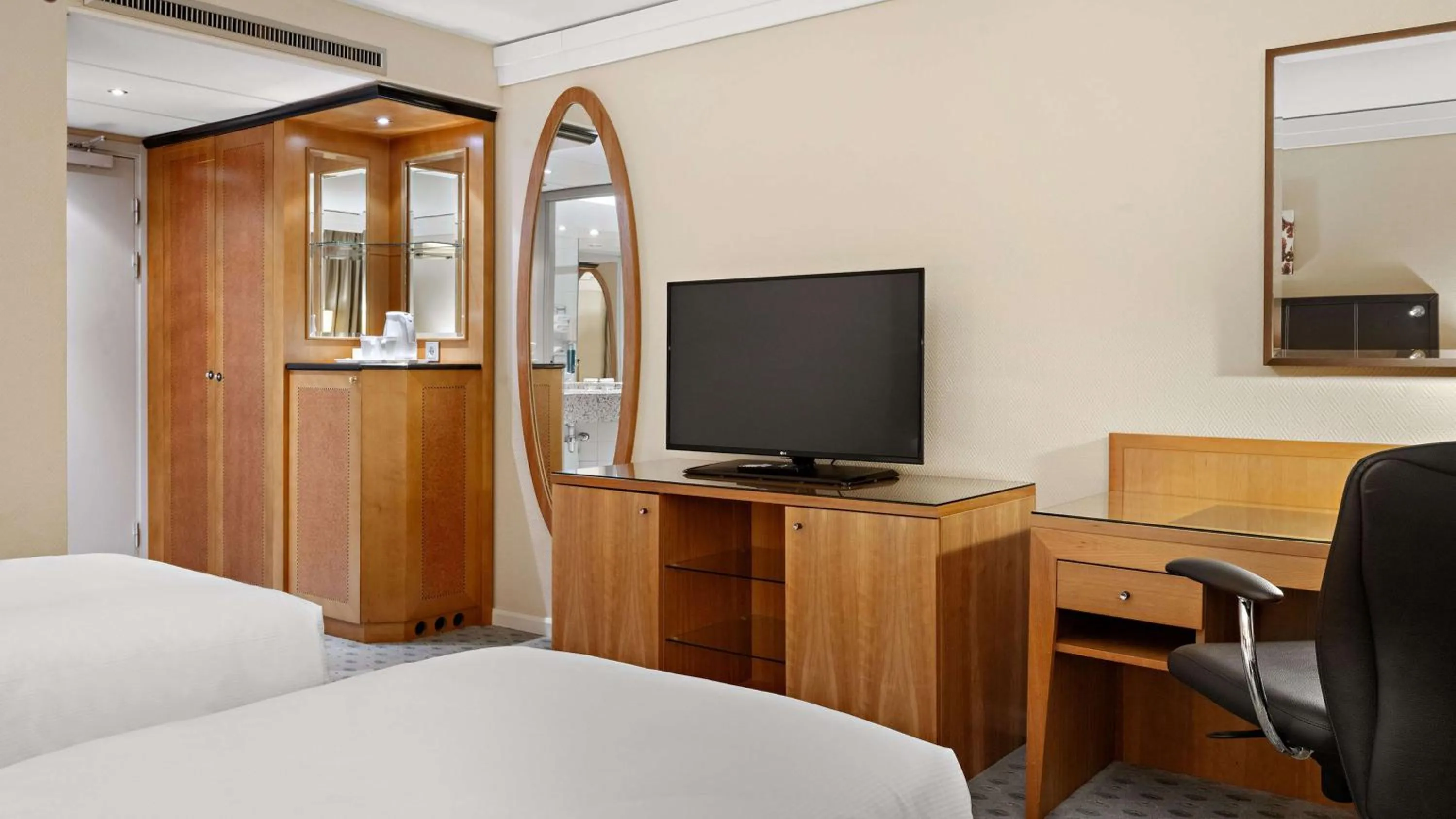 Bed in Hilton Dresden an der Frauenkirche