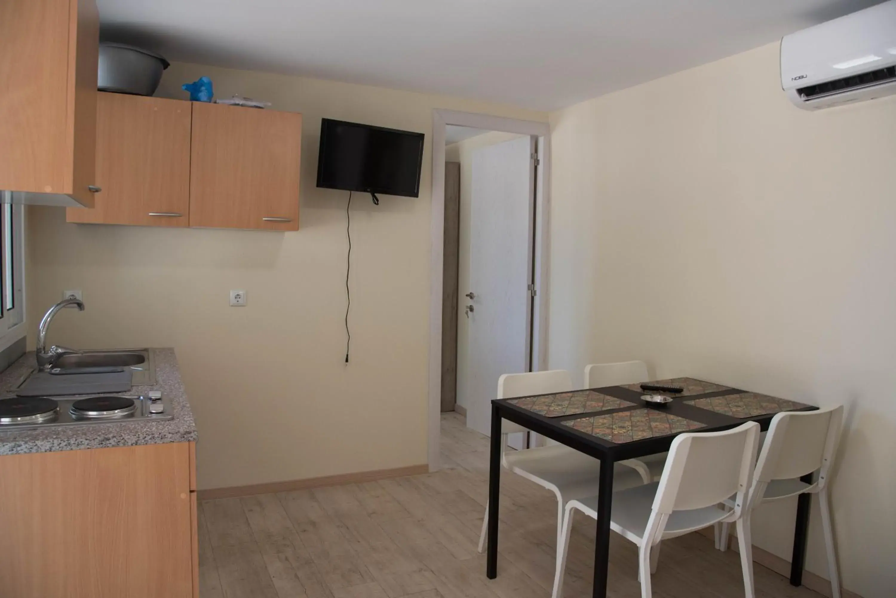 Two-Bedroom Bungalow in Camping Drepanos Two-Bedroom Bungalow in Camping Drepanos