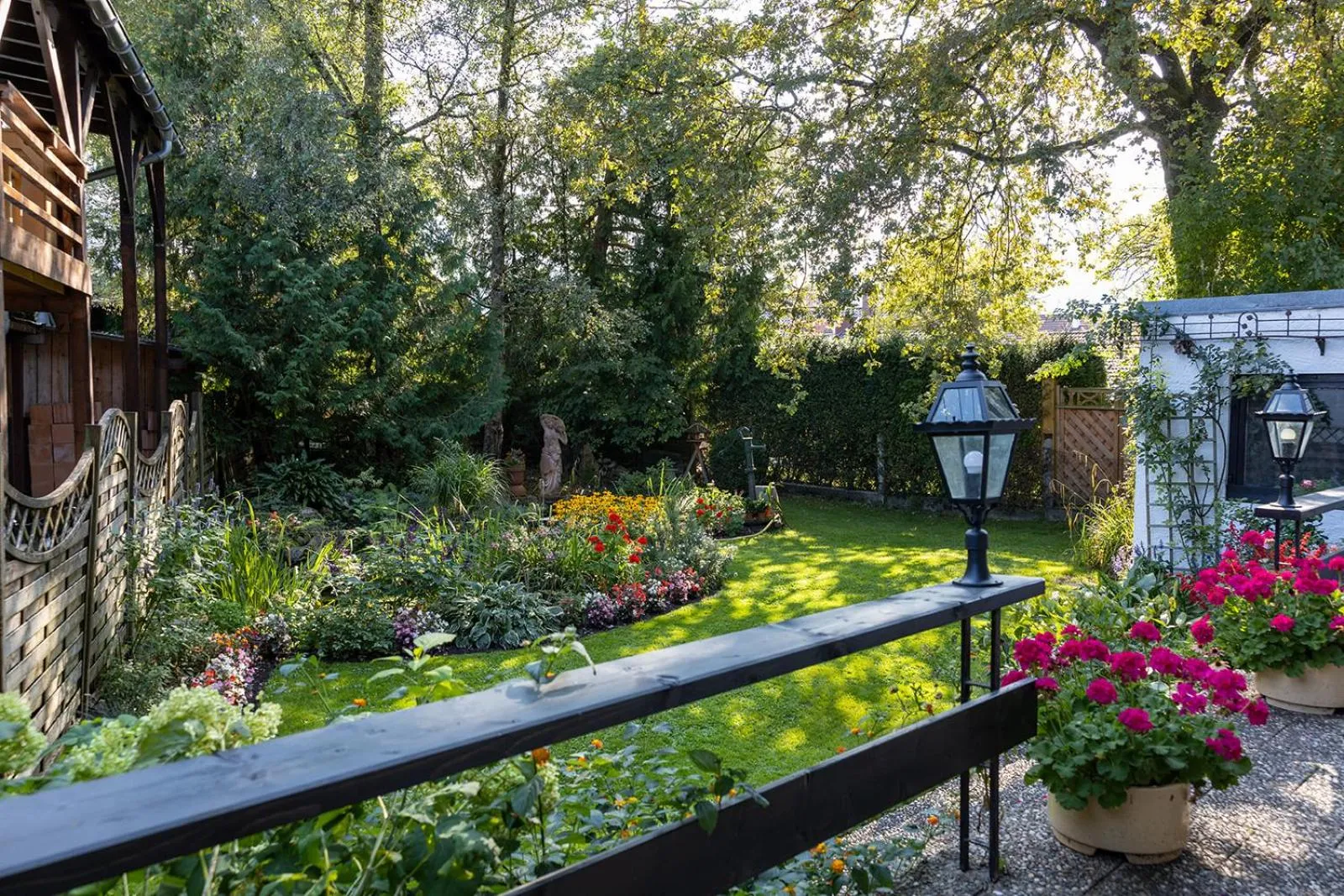 Garden in Hotel Alpenhof