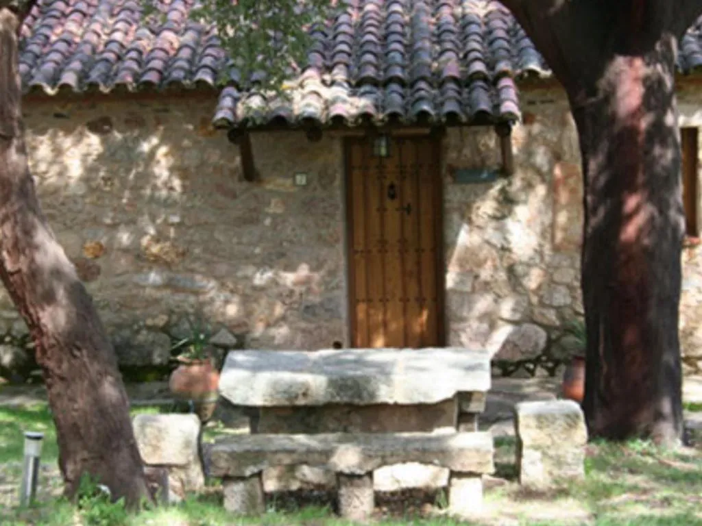 Apartamentos Rurales La Macera ****