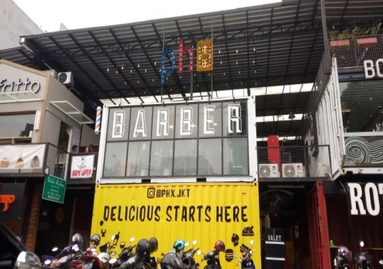 Restaurant/places to eat in Susilo Residence 10