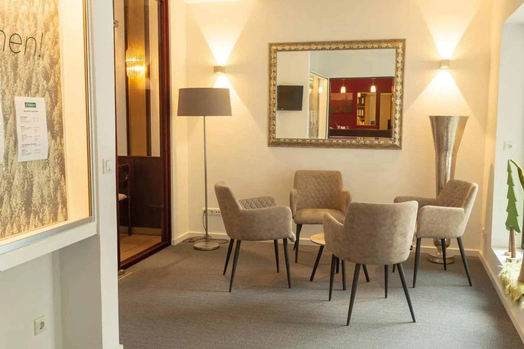 Lobby or reception in Hotel Tannenhof Haiger Lobby or reception in Hotel Tannenhof Haiger