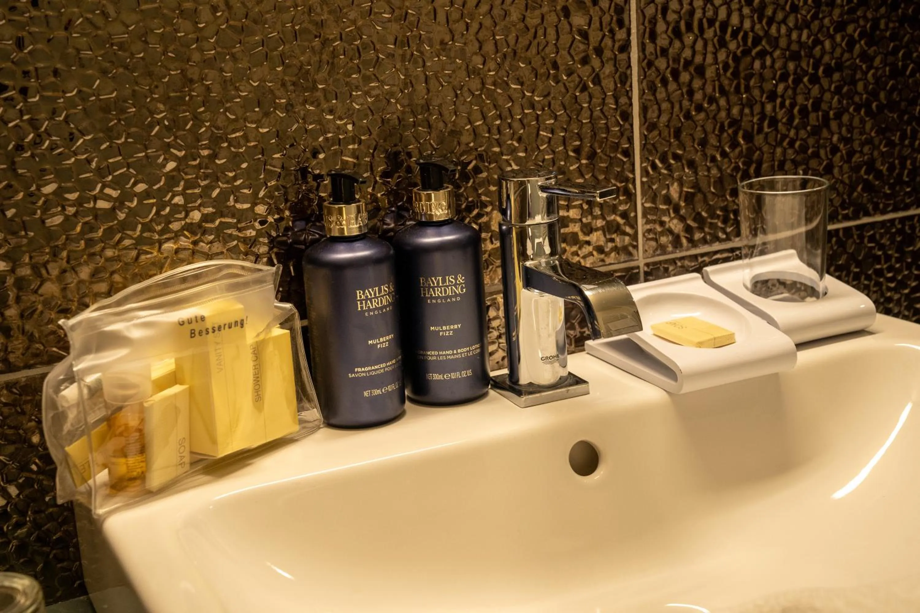 Bathroom in Hotel Etol - Superior