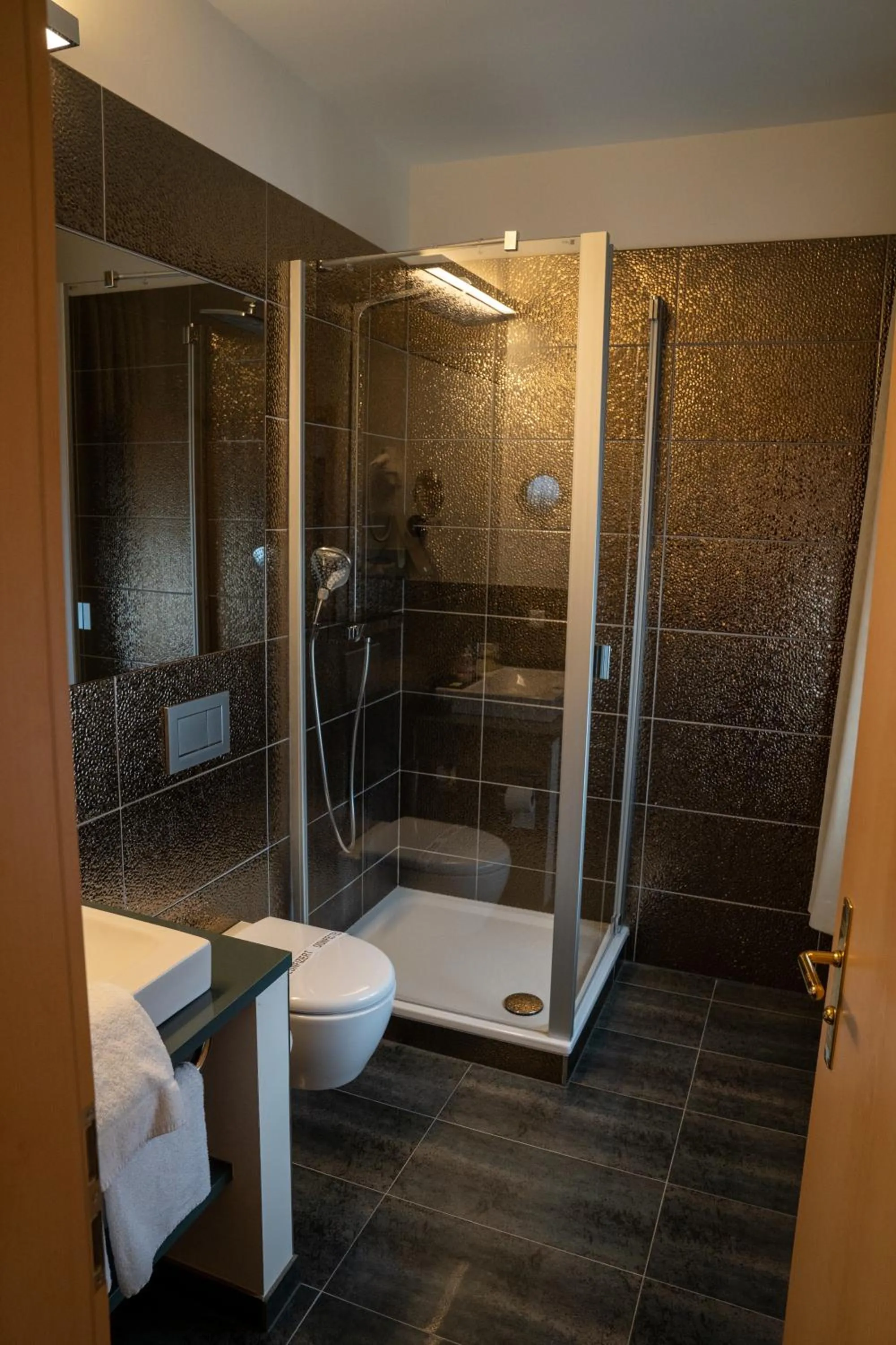 Shower in Hotel Etol - Superior